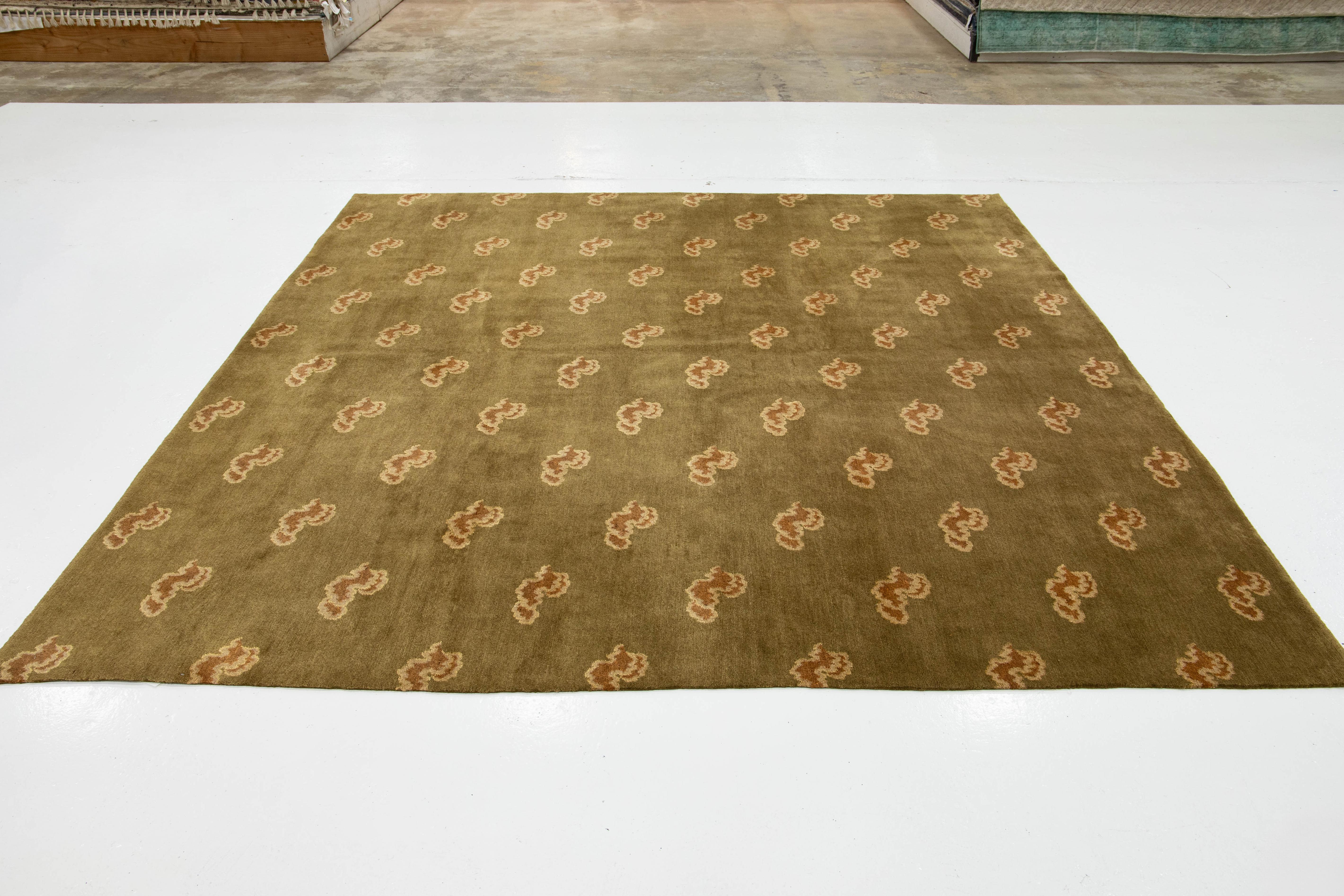 Moderner tibetischer grüner Teppich aus Wolle und Seide mit Art-Déco-Design im Angebot 2