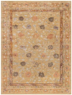 Tapis de soie tibétain moderne noué à la main avec des lotus et des fleurs par Doris Leslie Blau