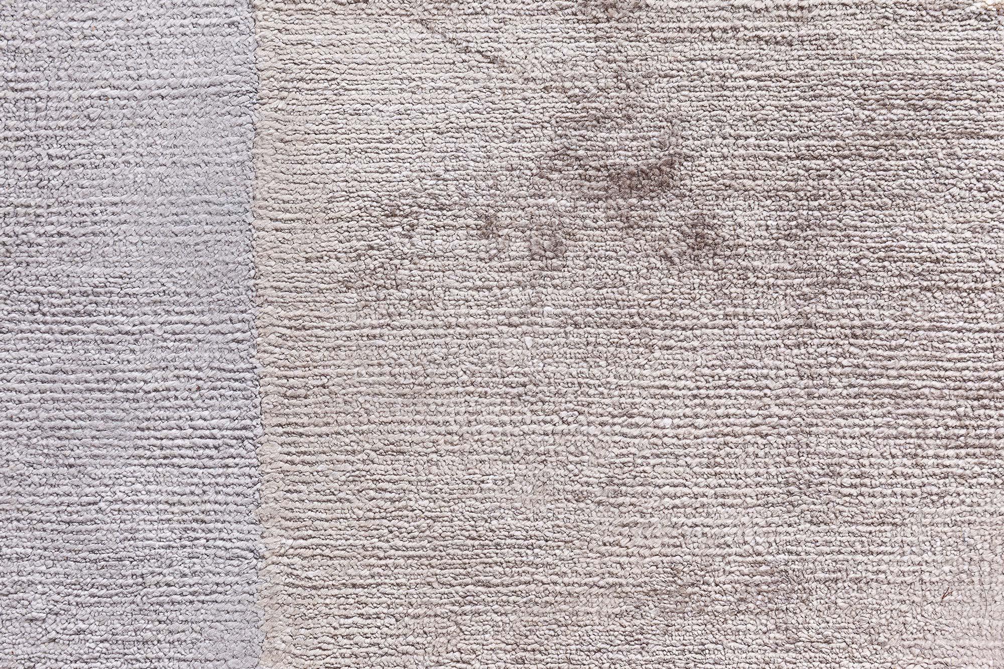 Népalais Tapis de soie tibétain moderne 'Lily Design/One' de Doris Leslie Blau en vente