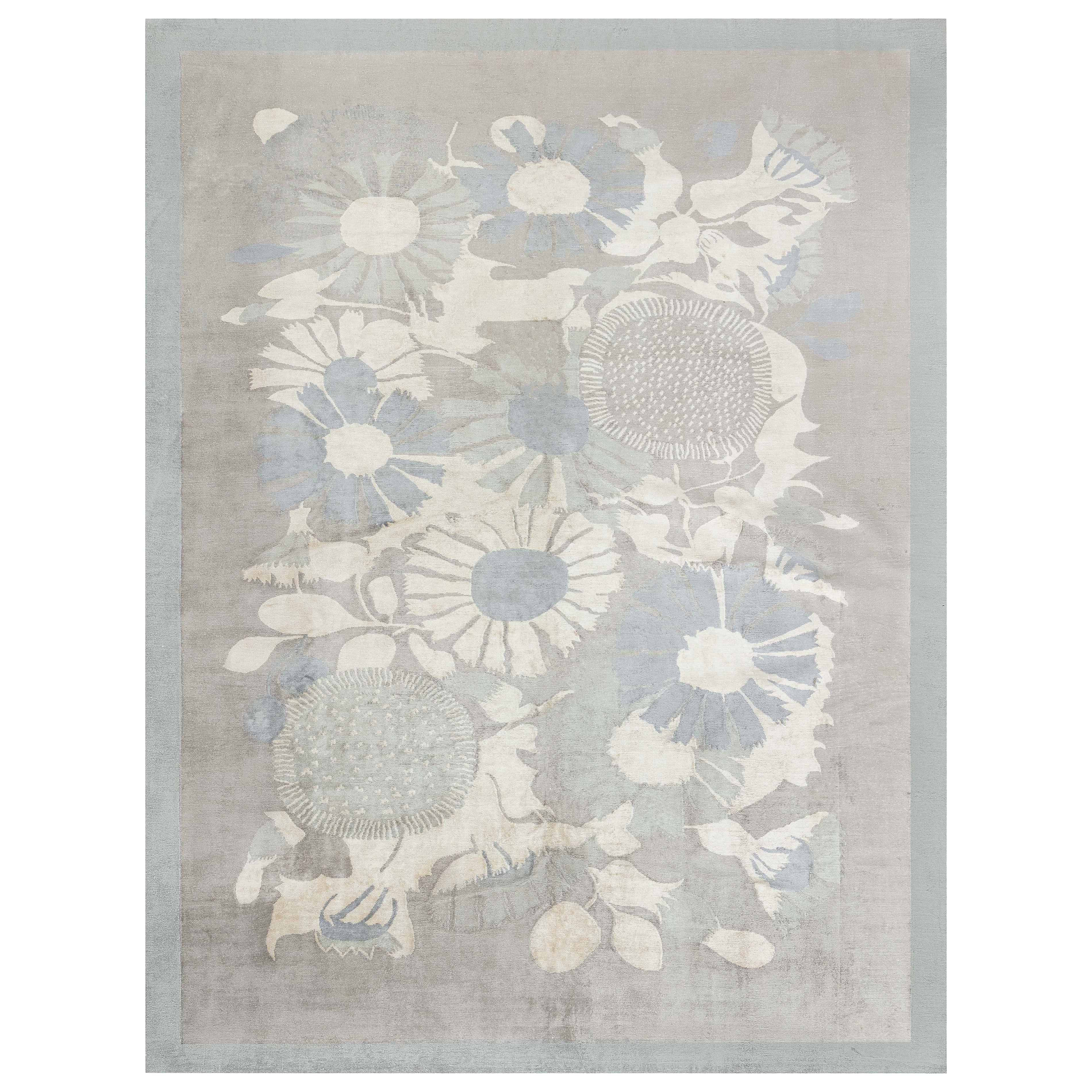 Moderner tibetischer Seidenteppich
Lily Design II
von Doris Leslie Blau
