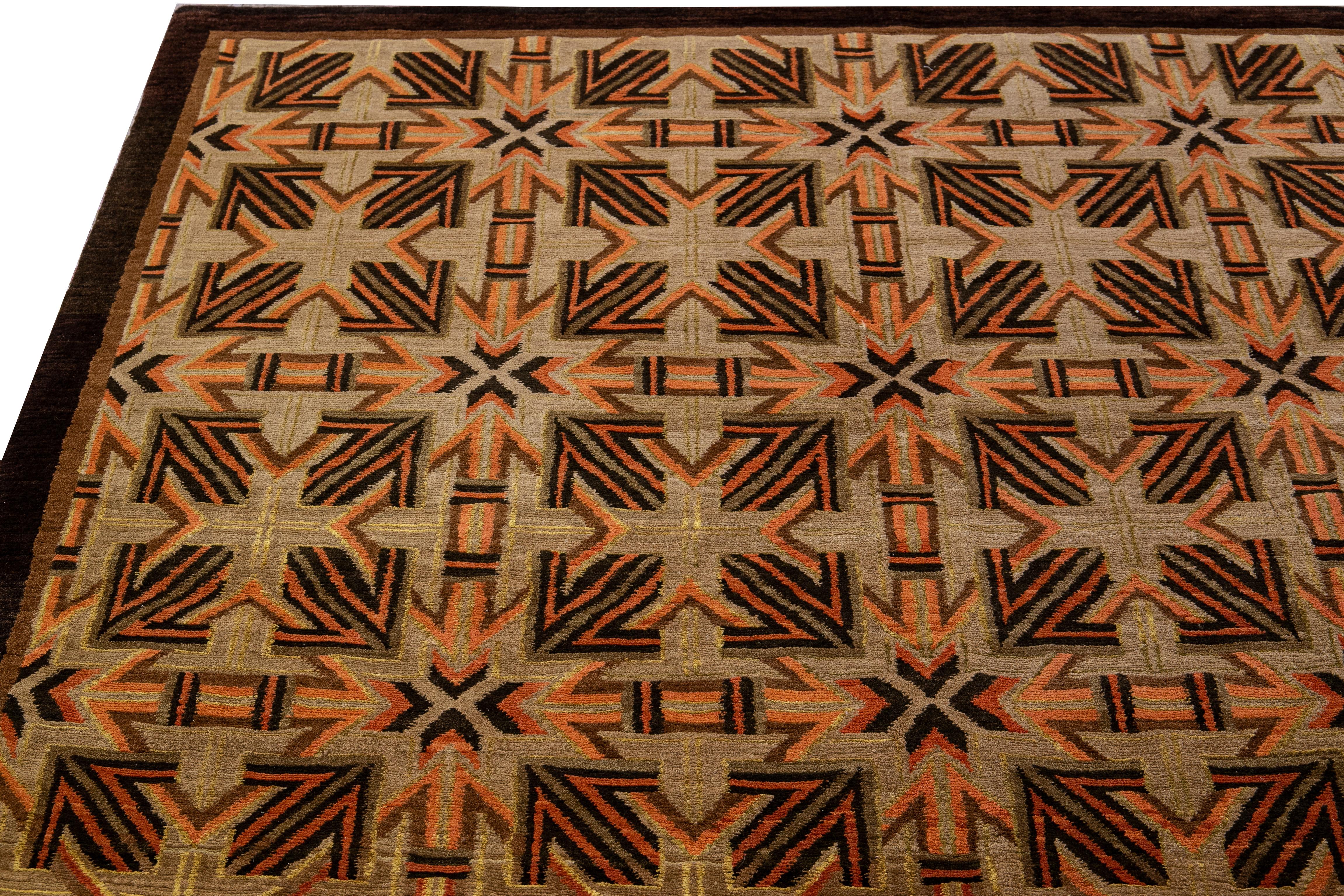 Modern Tibetan Ningxia Style Handmade Geometric Pattern Brown Wool and Silk Rug For Sale 4