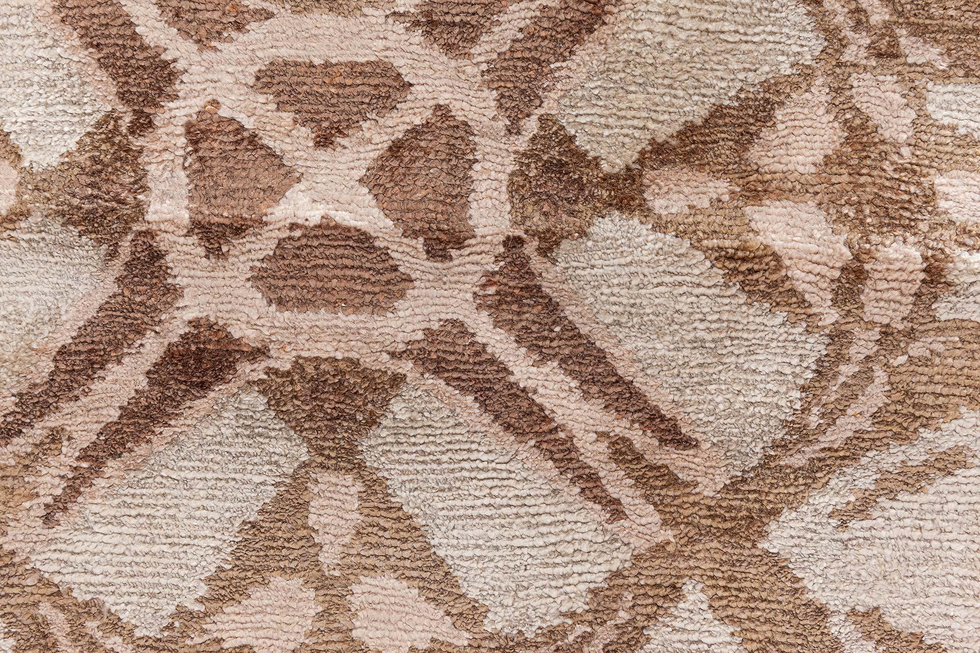 Modern Tibetan Silk Rug – “Cinnamon Lattice” Design by Doris Leslie Blau
Size: 8'0