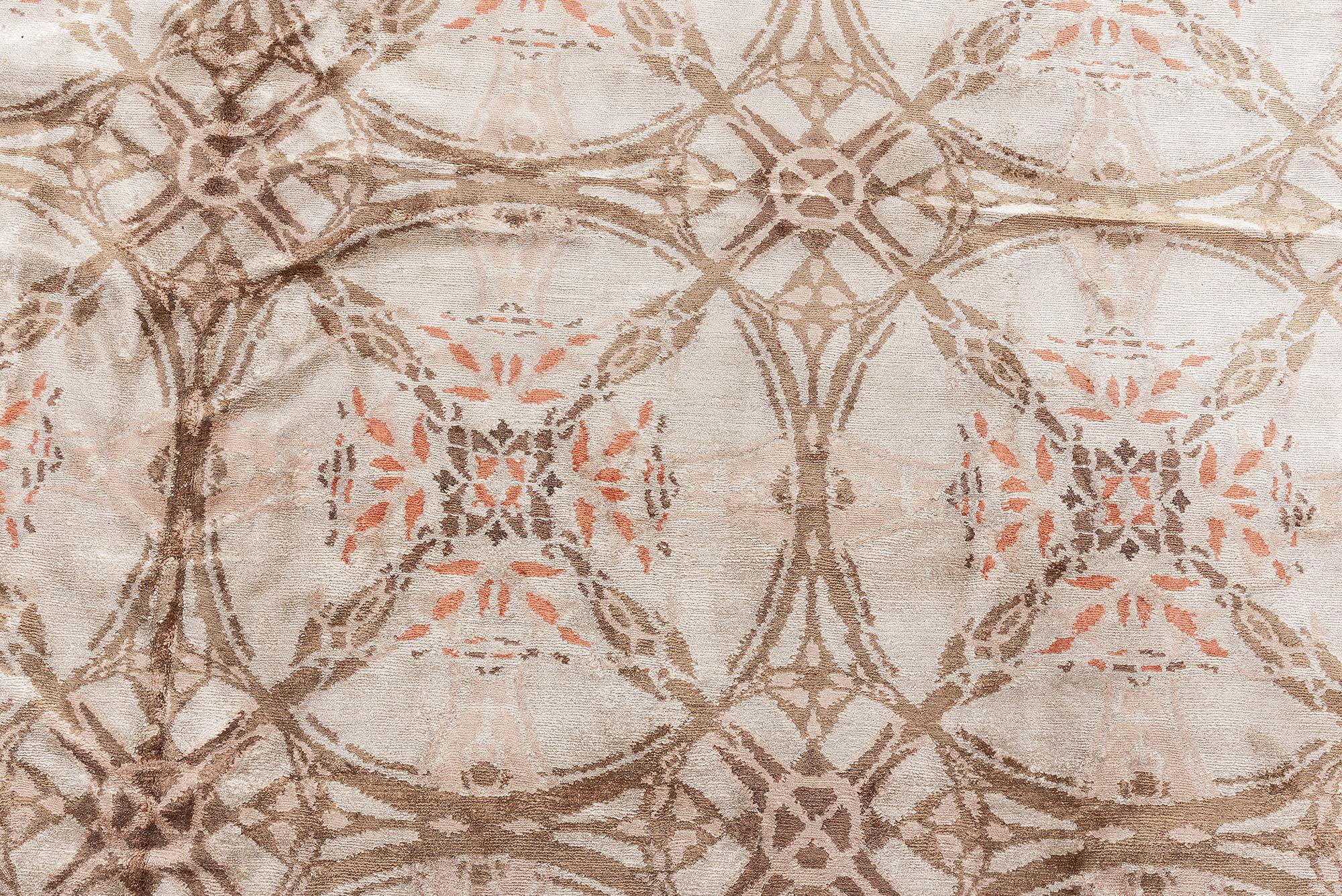 Modern Tibetan Silk Rug – “Cinnamon Lattice” Design by Doris Leslie Blau In Distressed Condition For Sale In New York, NY