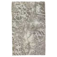 Modern Tibetan Wool & Silk Rug In Gray and Beige With Abstract Design