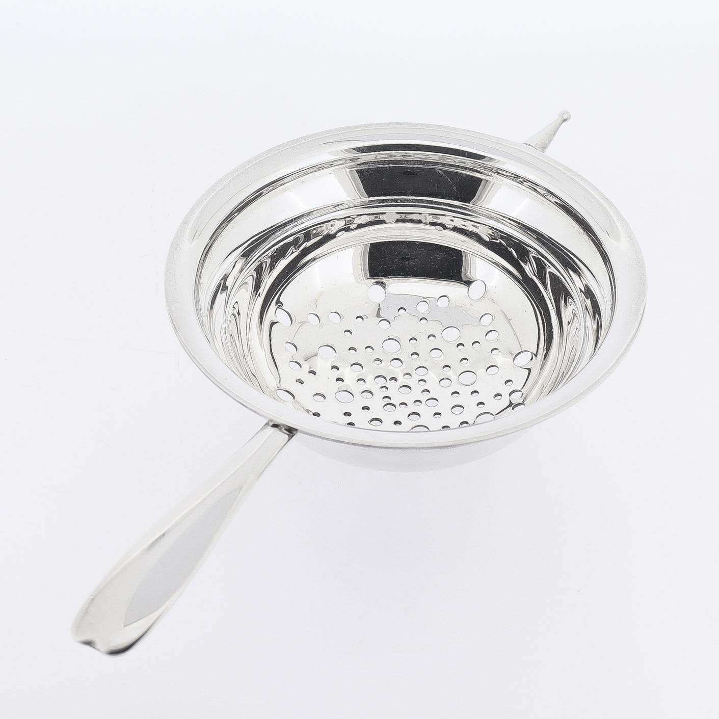 Modern Tiffany & Co. Sterling Silver Tea Strainer In Good Condition In Philadelphia, PA
