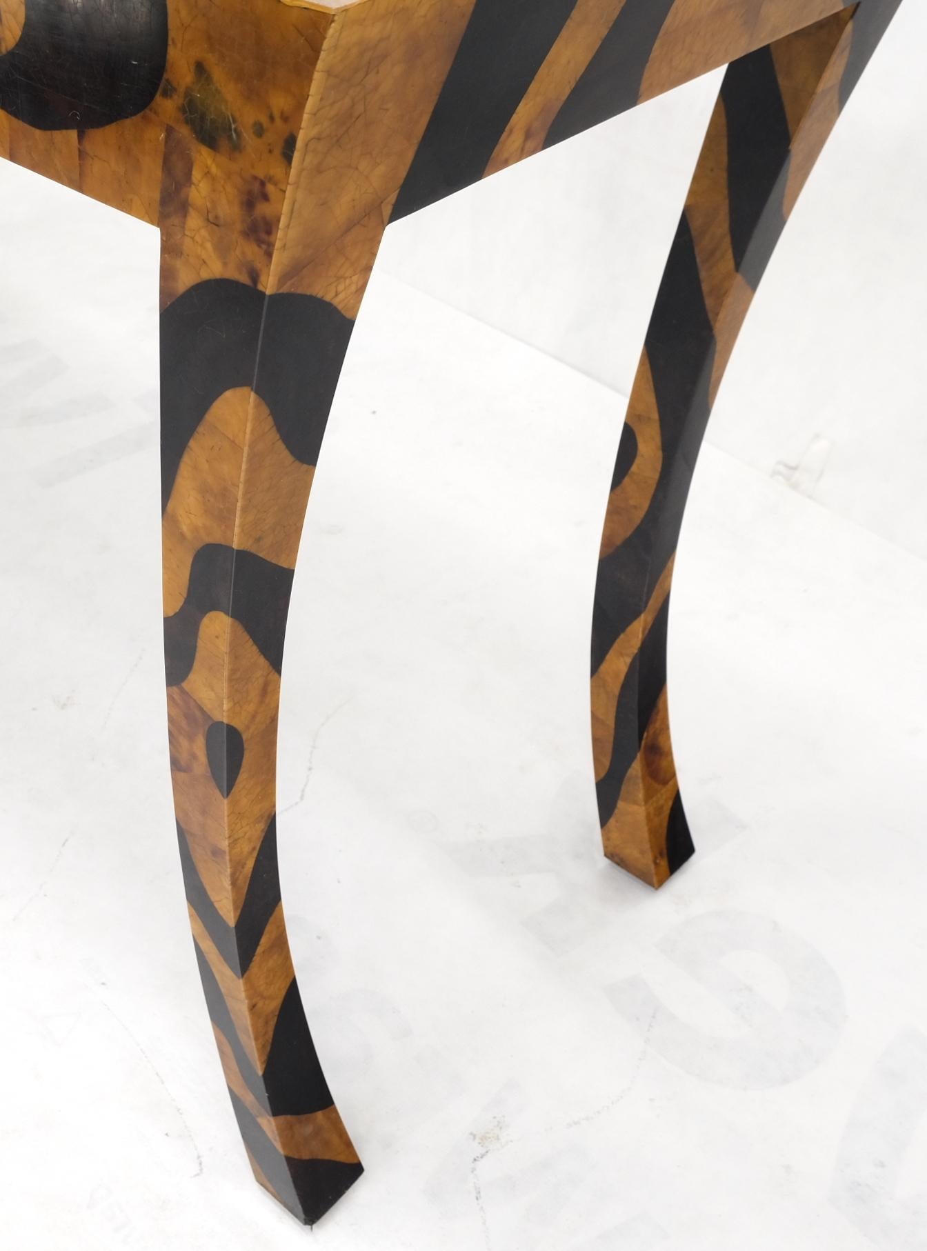 Modern Tiger Pattern Tessellated Stone Cabriole Legs Console Sofa Table Mint In Good Condition In Rockaway, NJ