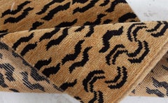 Tapis tigre moderne de Doris Leslie Blau
