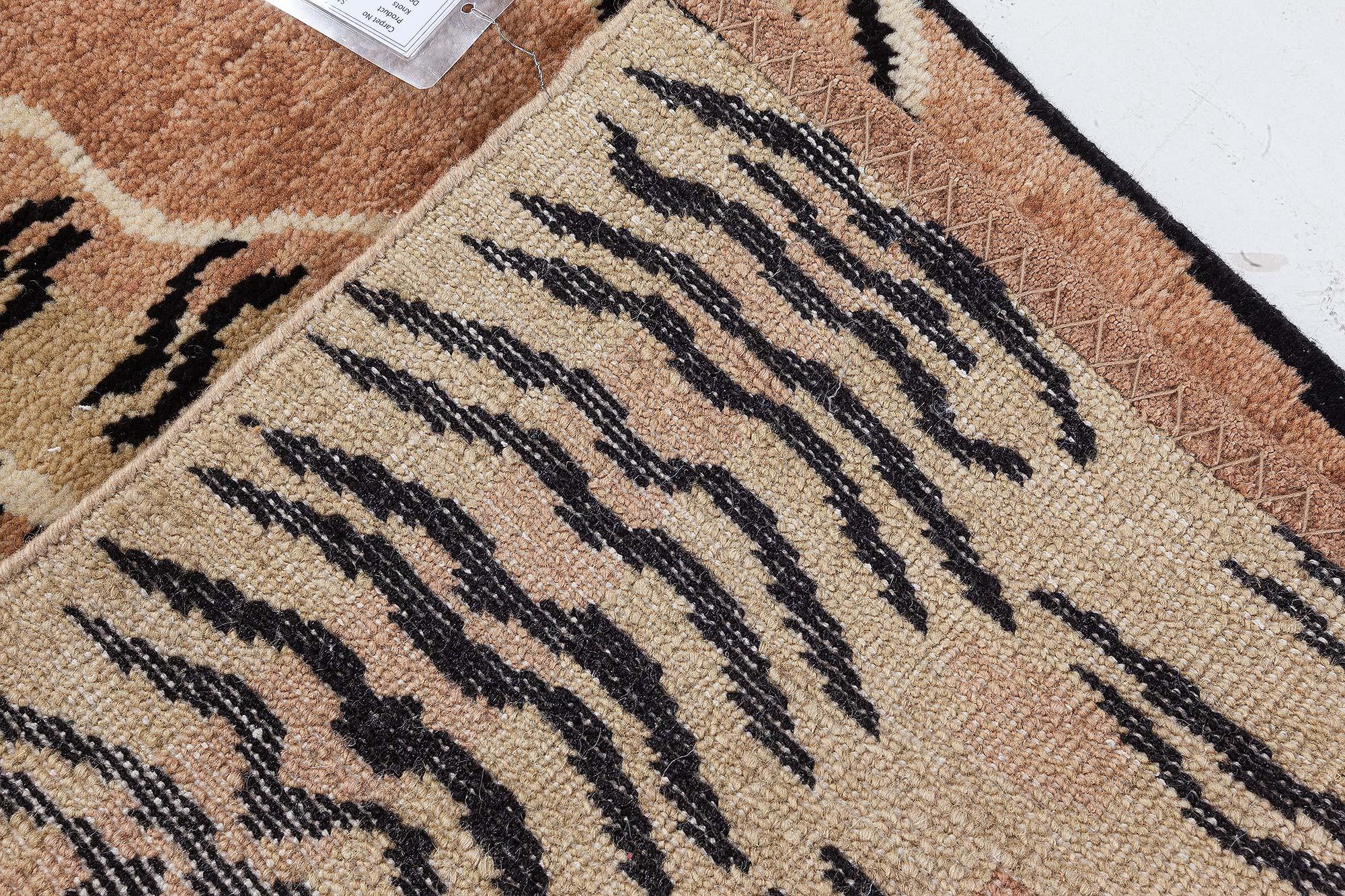 Modern Tiger Rug by Doris Leslie Blau In New Condition For Sale In New York, NY