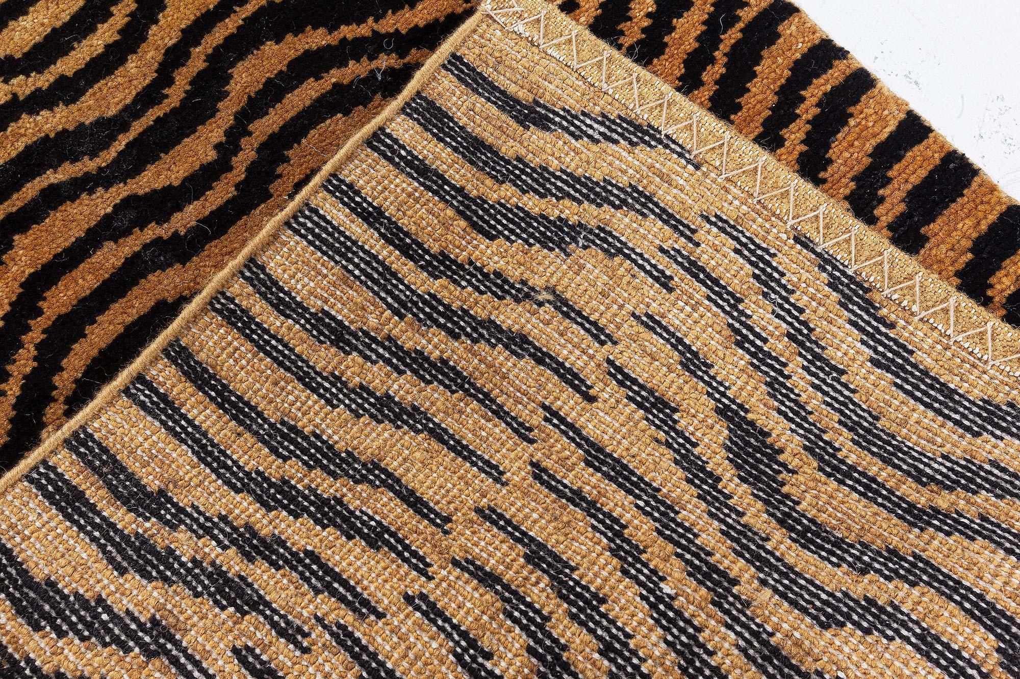 Alfombra Tigre Moderna de Doris Leslie Blau Anudado a mano en venta
