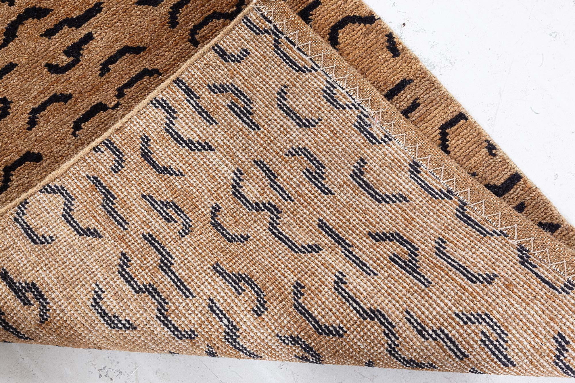 Alfombra Tigre Moderna de Doris Leslie Blau Anudado a mano en venta