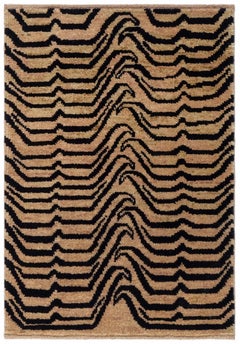 Moderner Tigerteppich von Doris Leslie Blau
