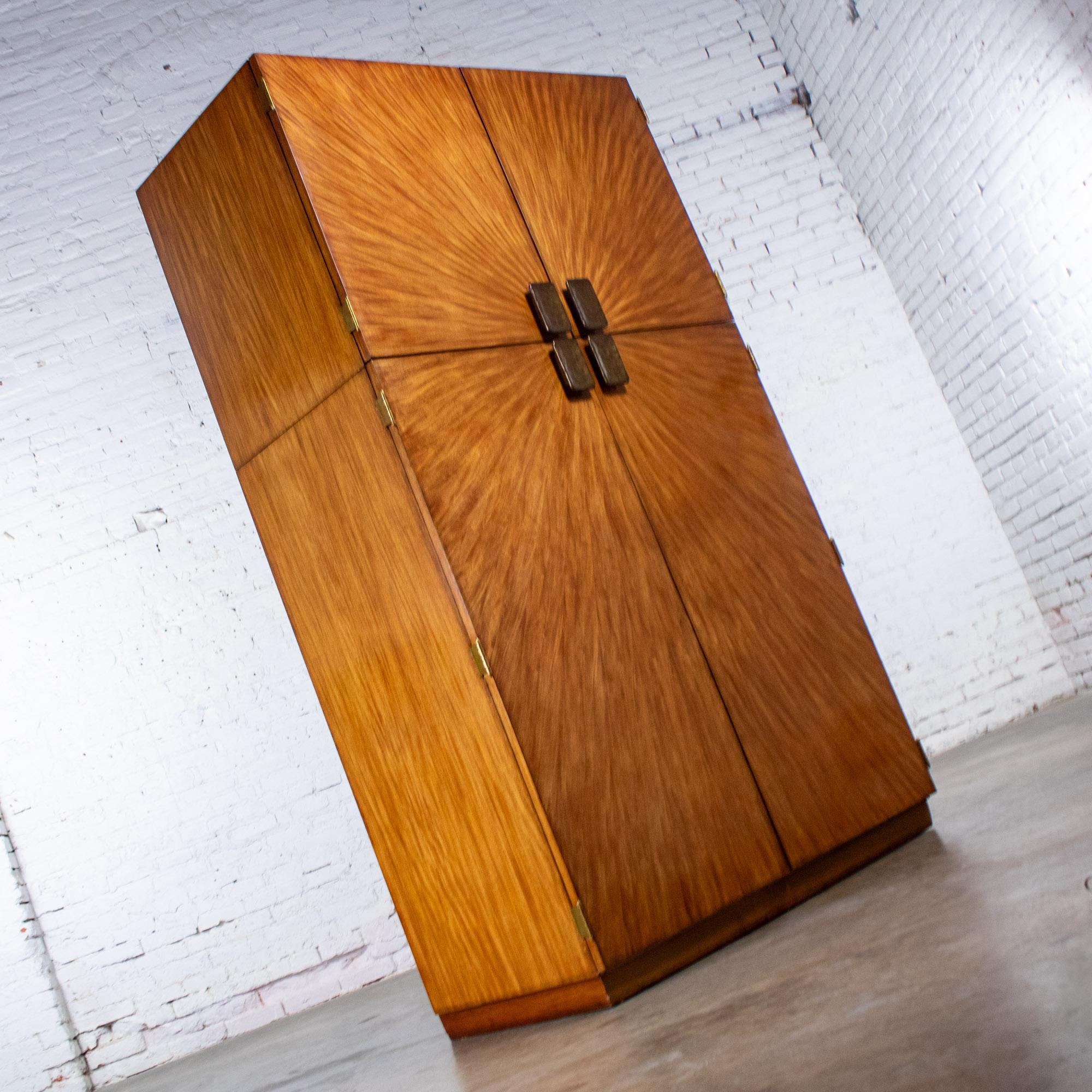 Modern to Art Deco Revival Entertainment Arbus Armoire 6000 Series by Henredon en venta 12