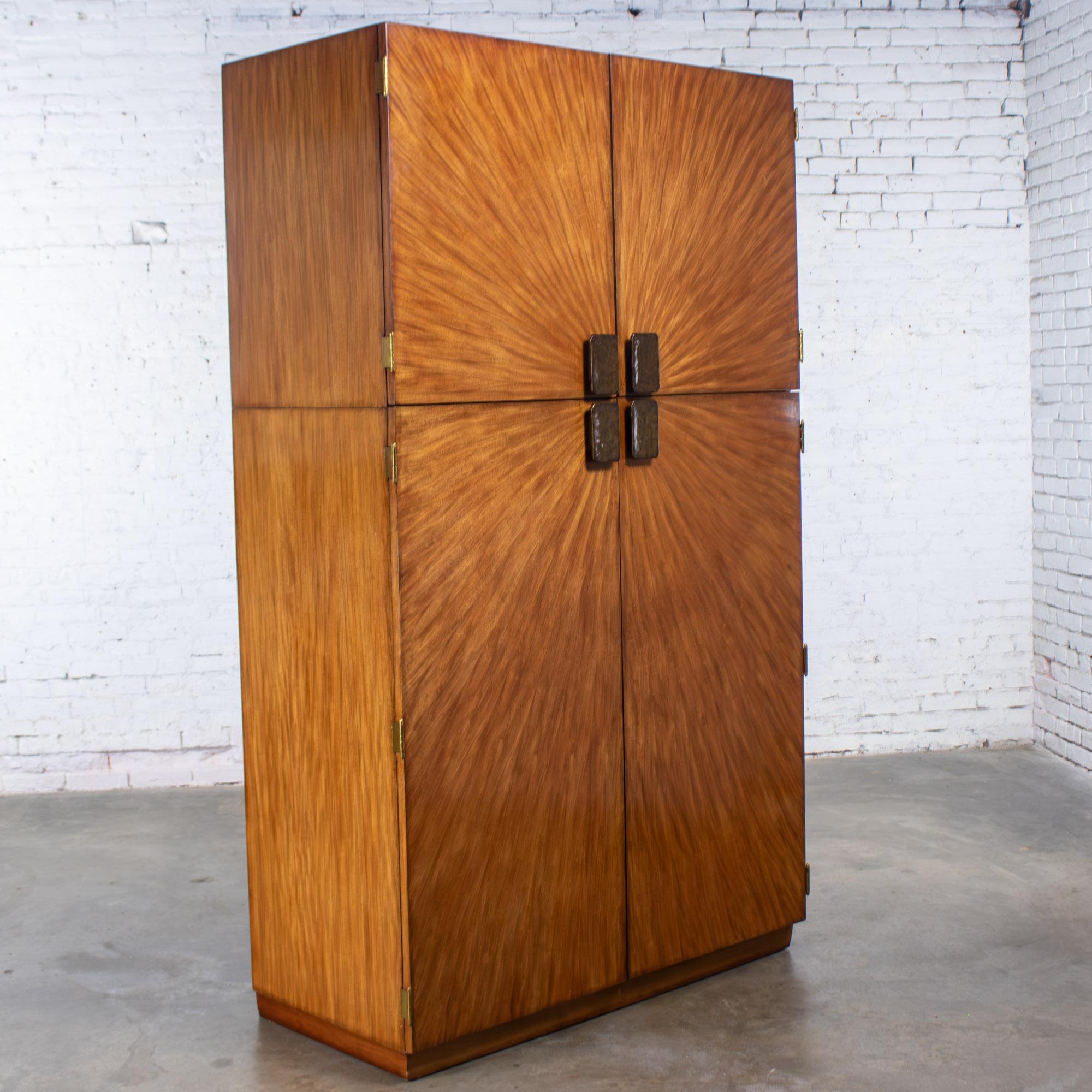 Modern to Art Deco Revival Entertainment Arbus Armoire 6000 Series by Henredon Moderno en venta