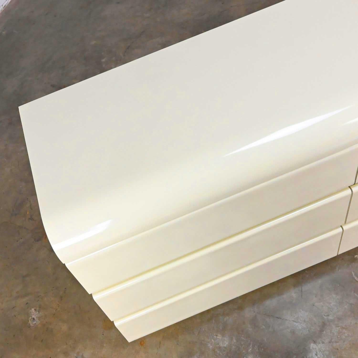 Modern to Post Modern White Laminate 6 Drawer Custom Dresser or Center Display For Sale 6