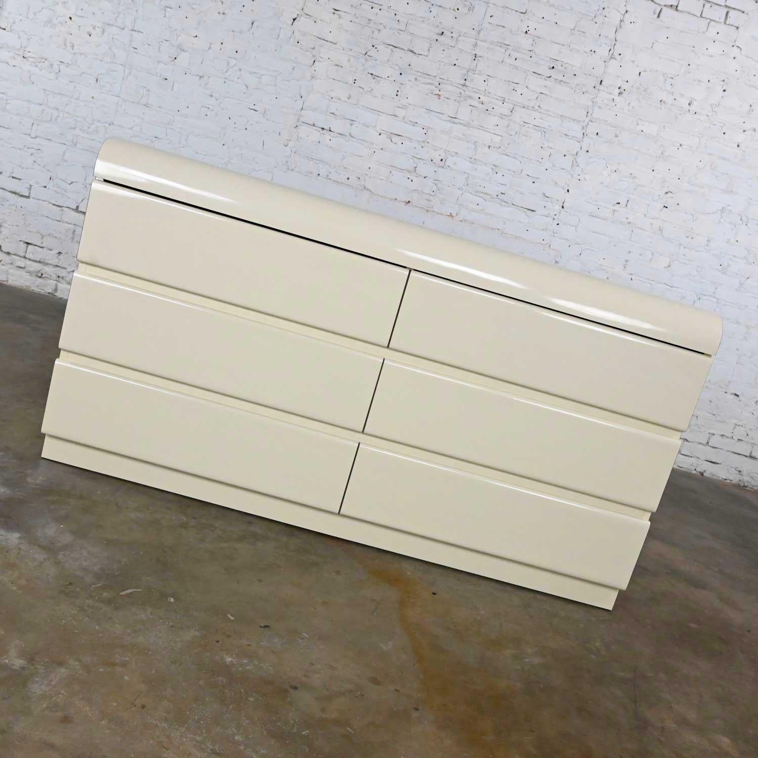 Fabulous modern to postmodern white laminate six drawer custom built dresser by Center Displays Custom Furniture and Cabinets of KCMO. Somewhat in the style of designs by both Milo Baughman and Karl Springer and even Lane. Plus, very much designed
