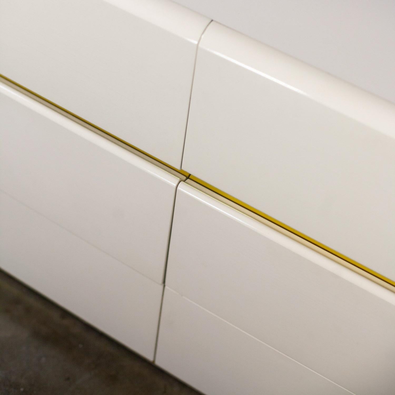 Modern bis Postmodern Lane Furniture 6 Schublade Kommode oder Buffet Weiß Lackiert im Angebot 4