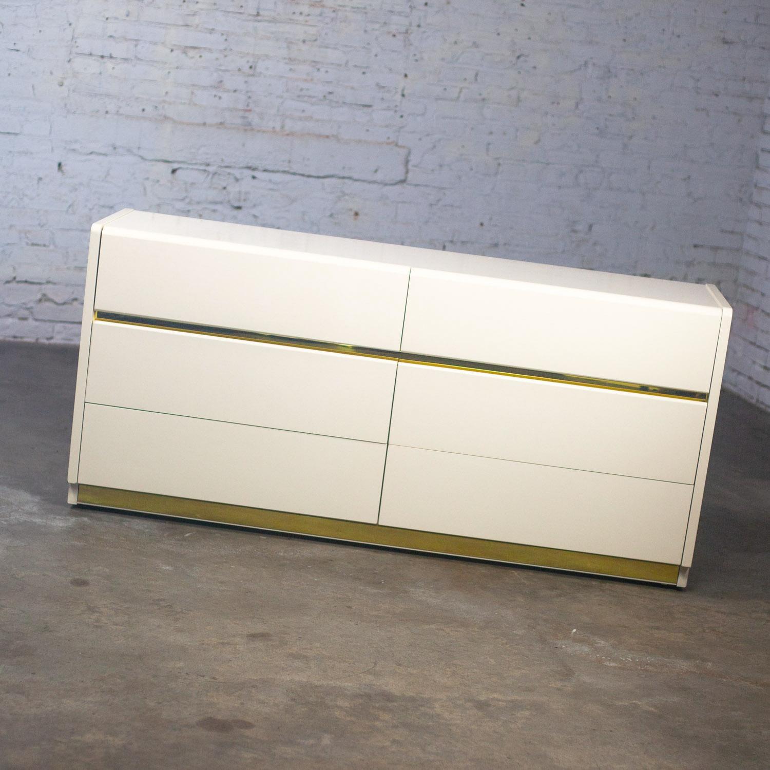 Modern bis Postmodern Lane Furniture 6 Schublade Kommode oder Buffet Weiß Lackiert im Angebot 12