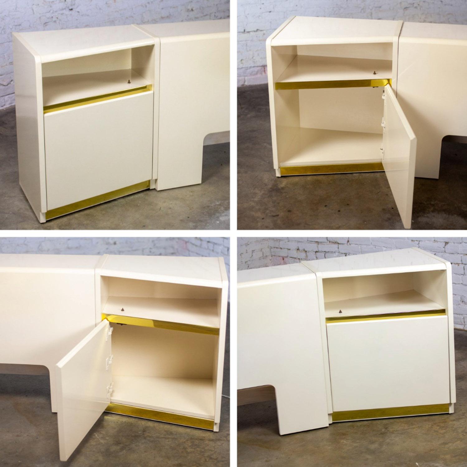 Modern bis Postmodern Lane Furniture Queen Size Bett Kopfteil w/Nachttische Weiß im Angebot 8