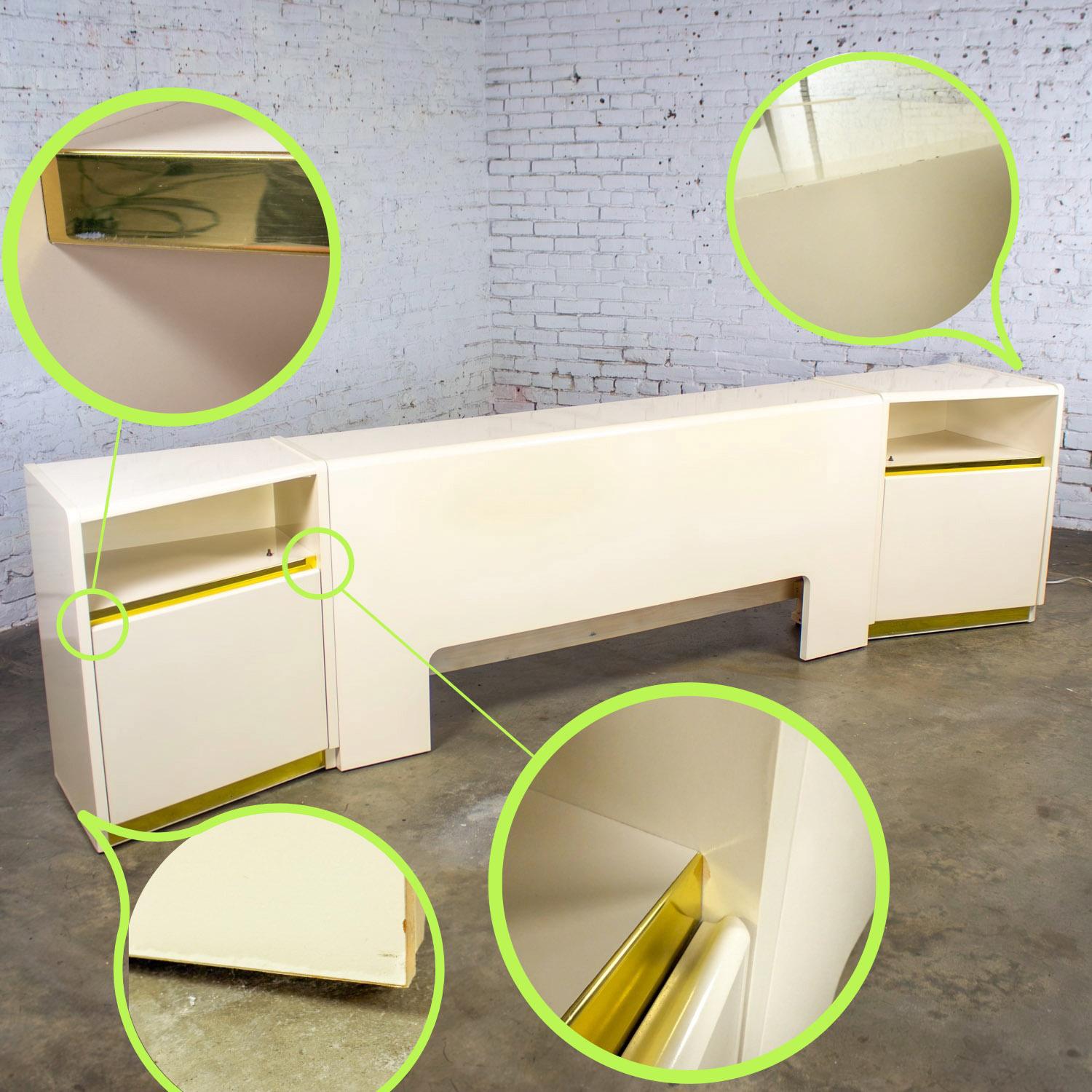 Modern bis Postmodern Lane Furniture Queen Size Bett Kopfteil w/Nachttische Weiß im Angebot 12