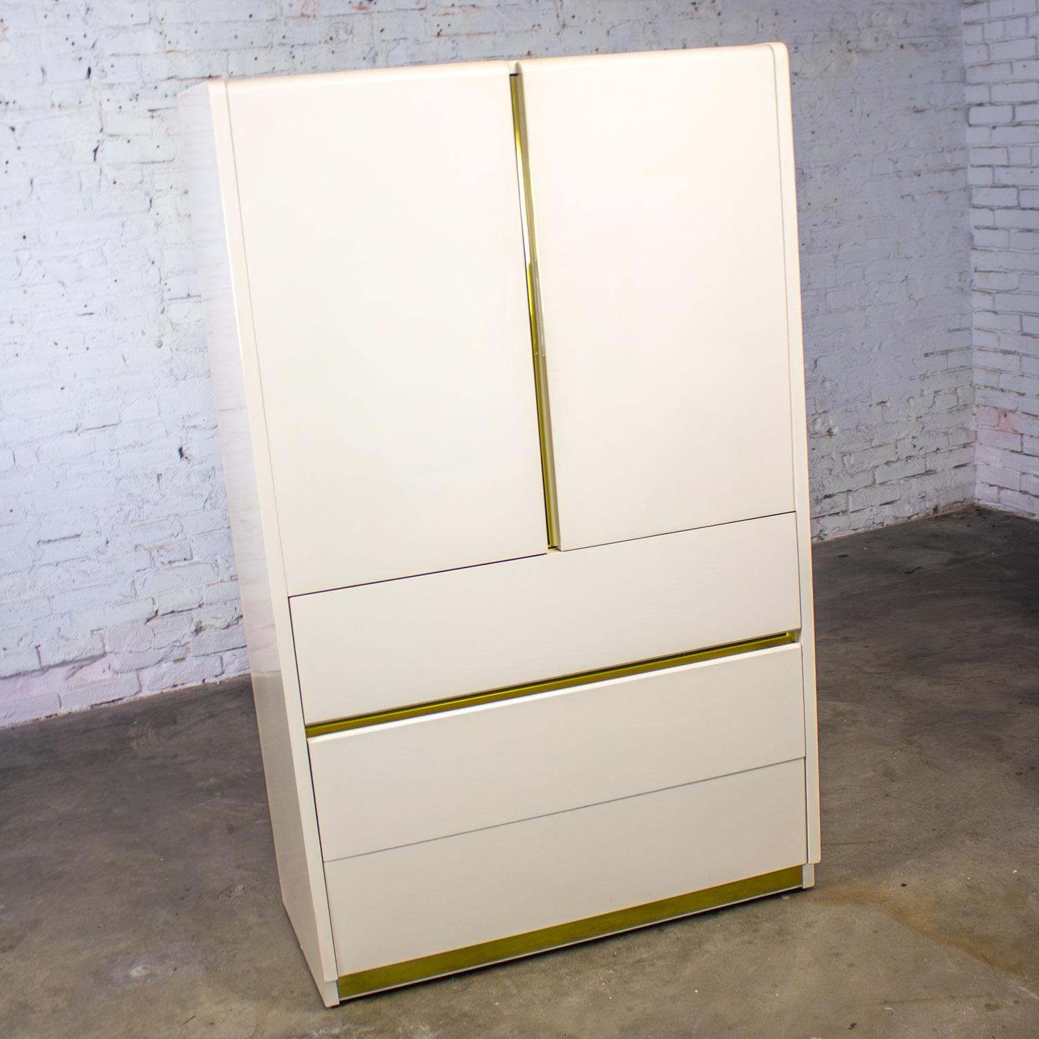 Modern bis postmodern Lane Furniture Kleiderschrank oder Entertainment Center White im Angebot 6