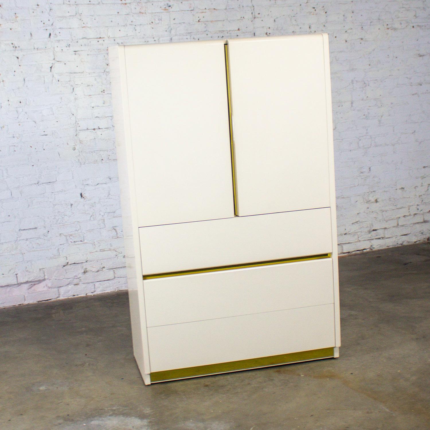 Modern bis postmodern Lane Furniture Kleiderschrank oder Entertainment Center White (Moderne) im Angebot