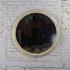 Moderner bis postmoderner runder Wandspiegel Lane Furniture Weißer Lack & Messing