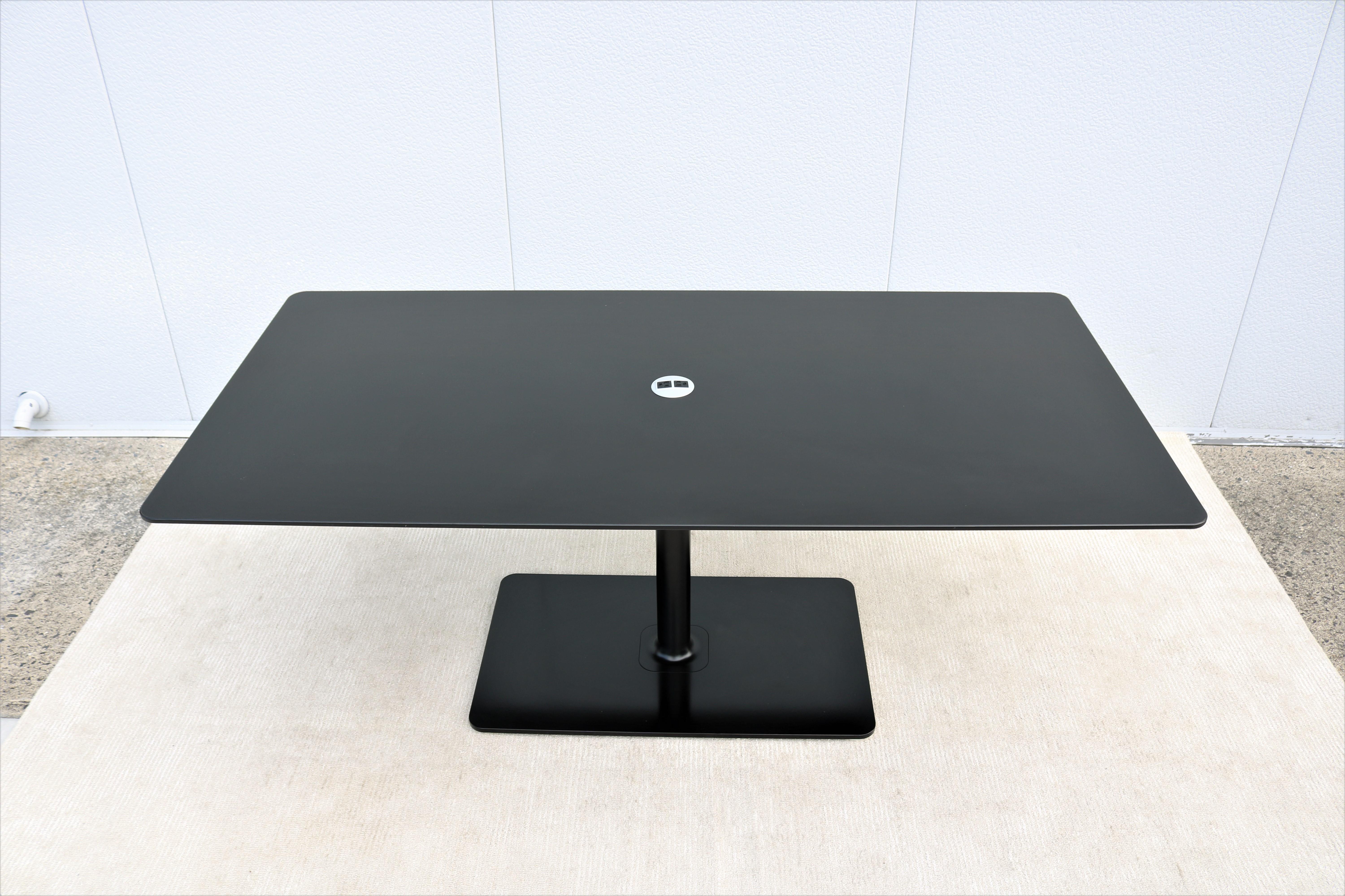Modern Toan Nguyen for Coalesse Lagunitas Rectangle Black Top Conference Table In Excellent Condition For Sale In Secaucus, NJ