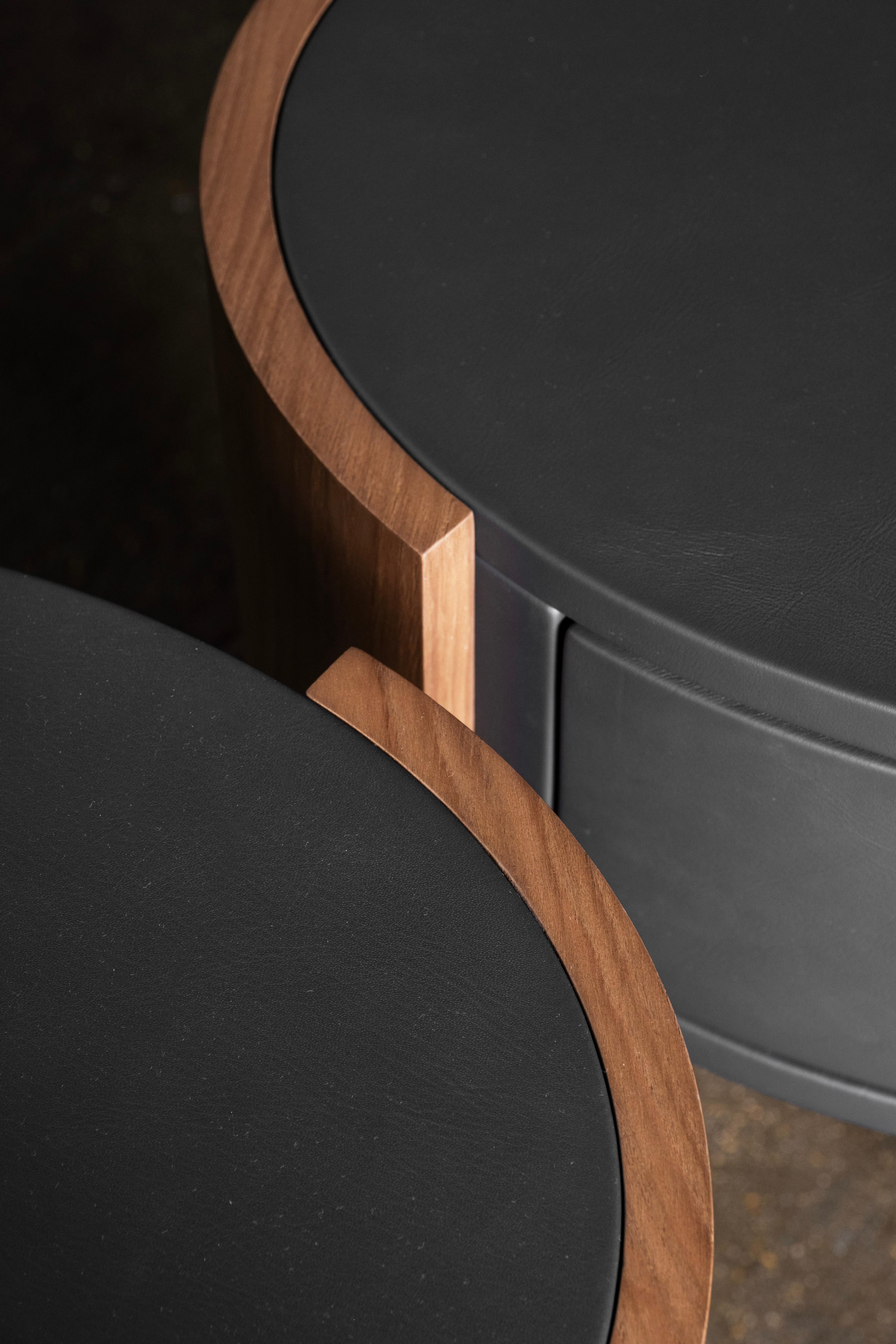 Table de nuit moderne Toscana, Oak, Brass, Black Leather, Handmade by Greenapple en vente 5