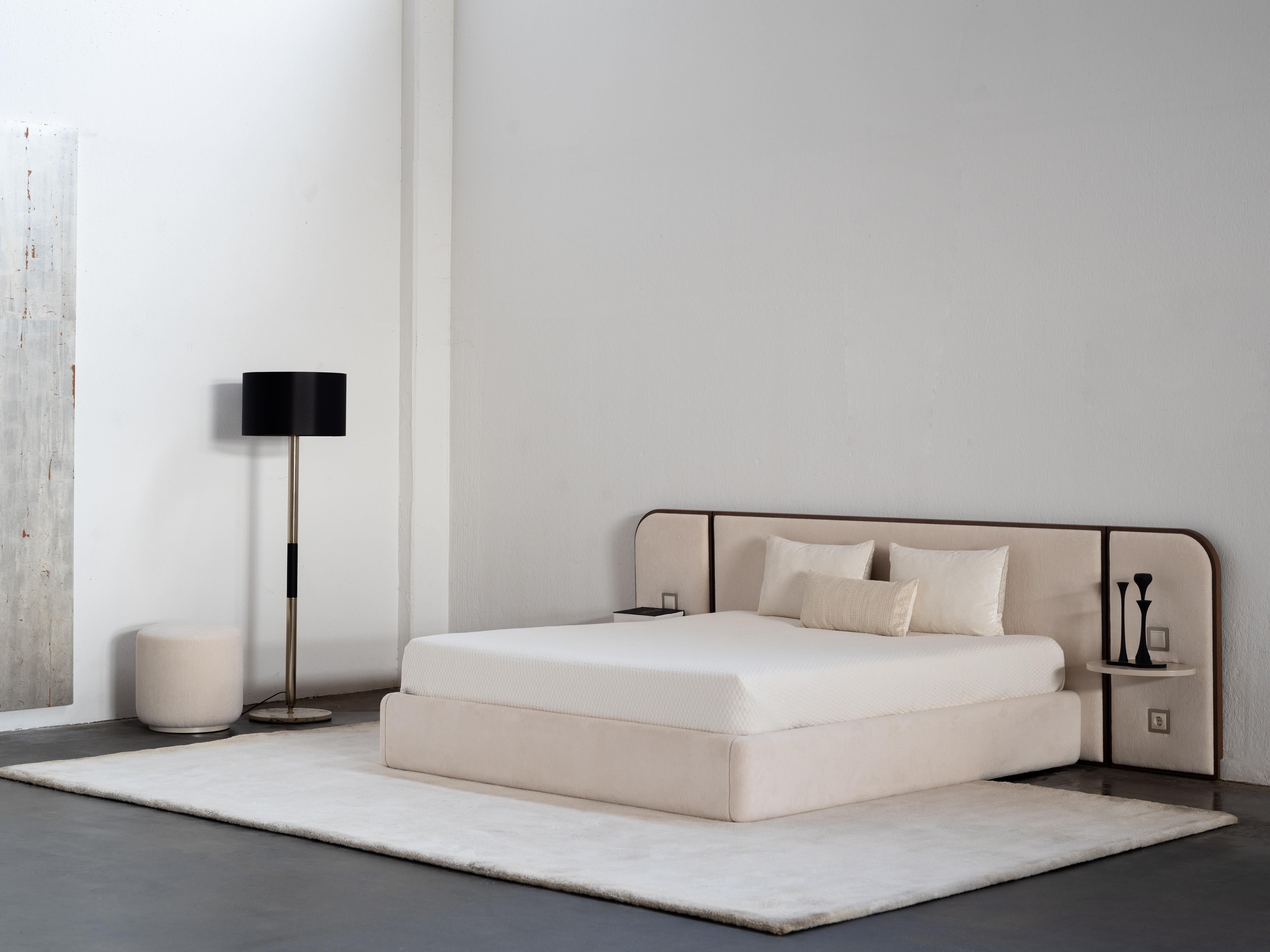 Cama moderna Toscana US Queen Size Negro DEDAR Mohair Hecho a mano Portugal Greenapple Cuero en venta