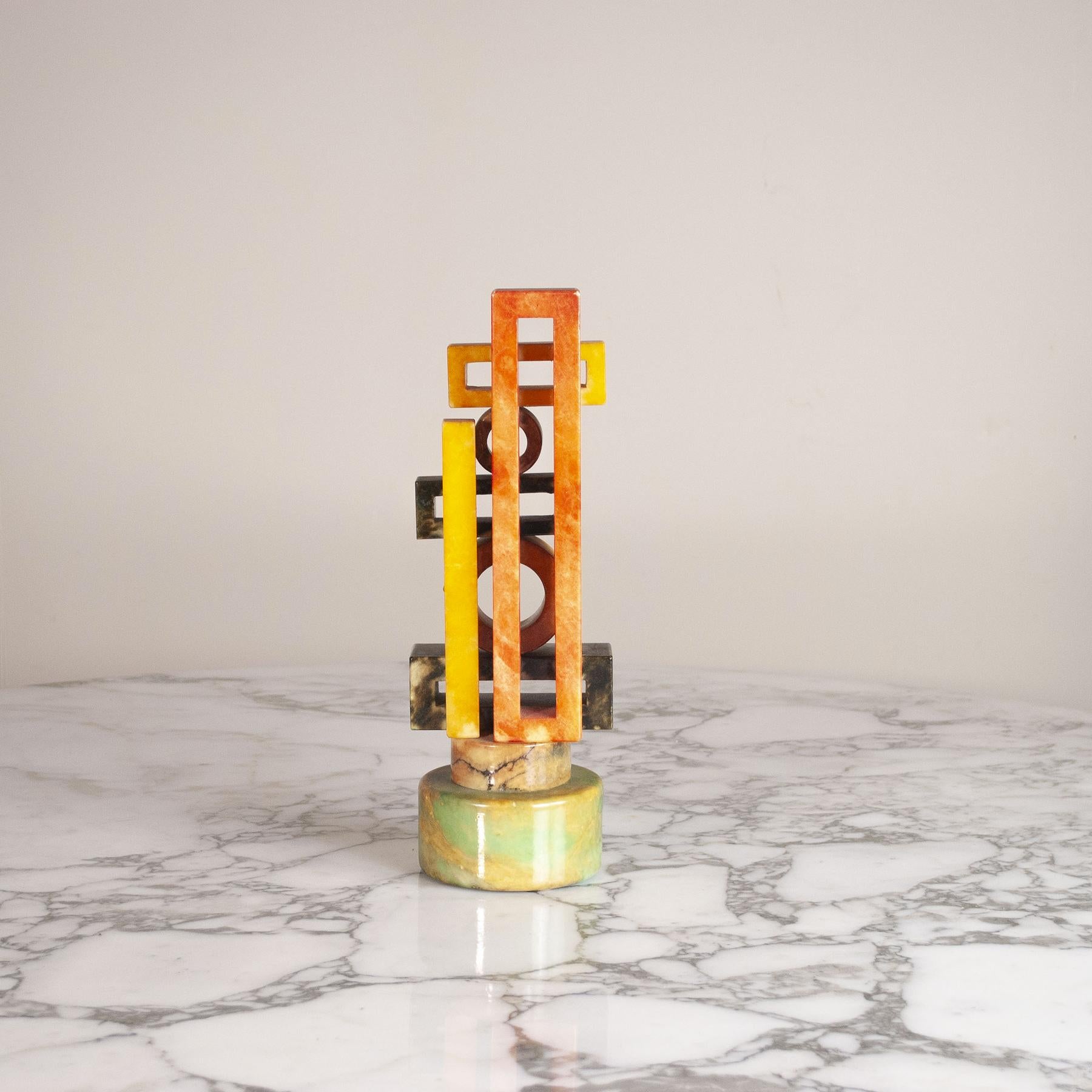Italian Modern Totem marble sculpture from the 1970s For Sale