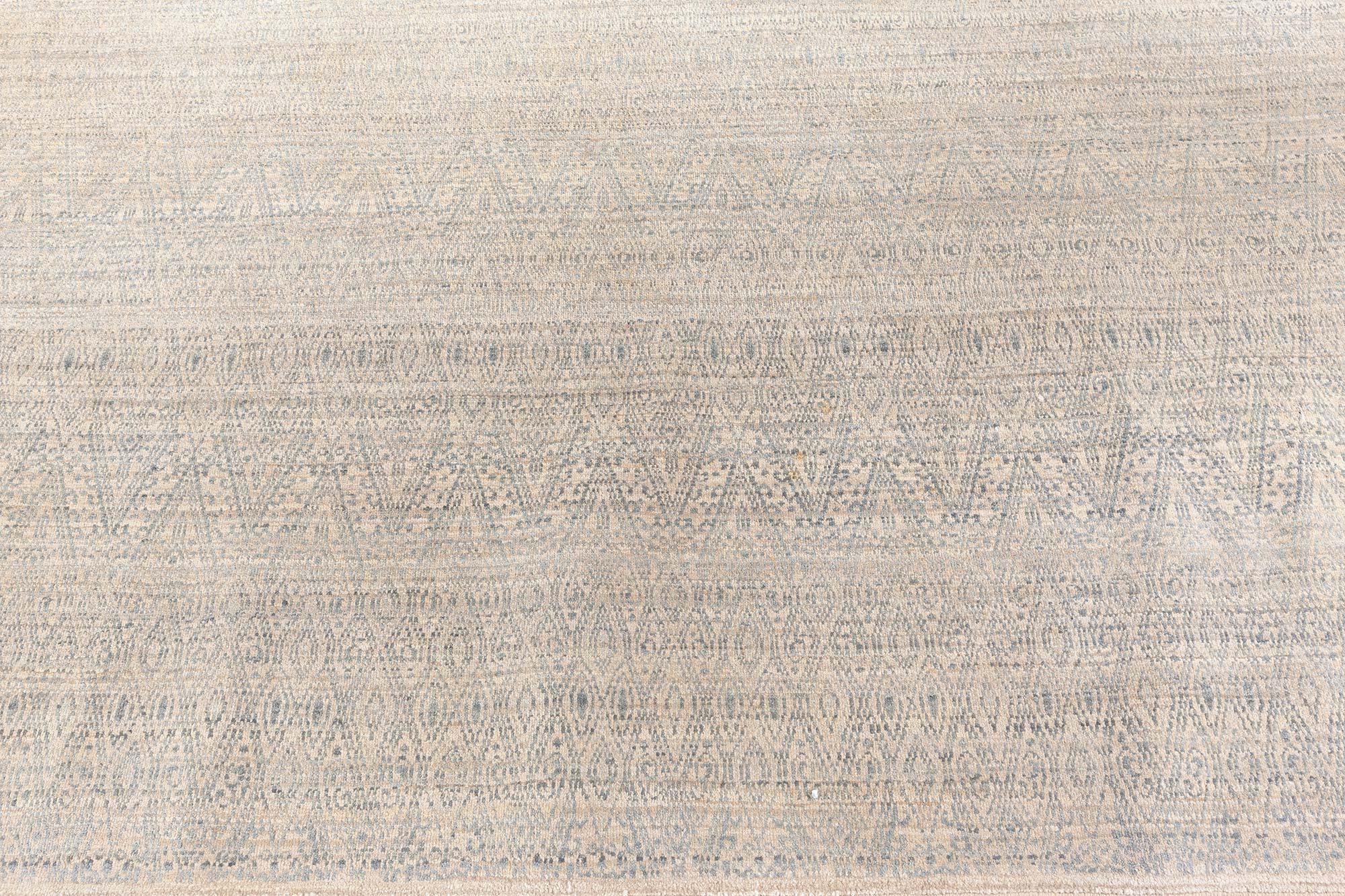 Moderno Tappeto in lana fatto a mano di ispirazione tradizionale moderna di Doris Leslie Blau in vendita