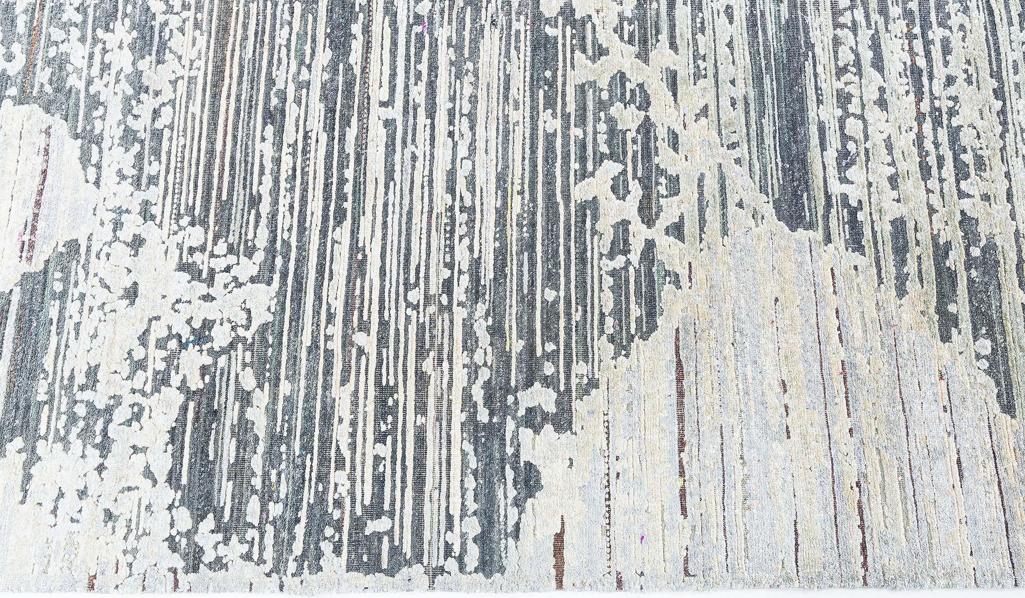 Indien Tapis moderne d'inspiration traditionnelle de Doris Leslie Blau en vente