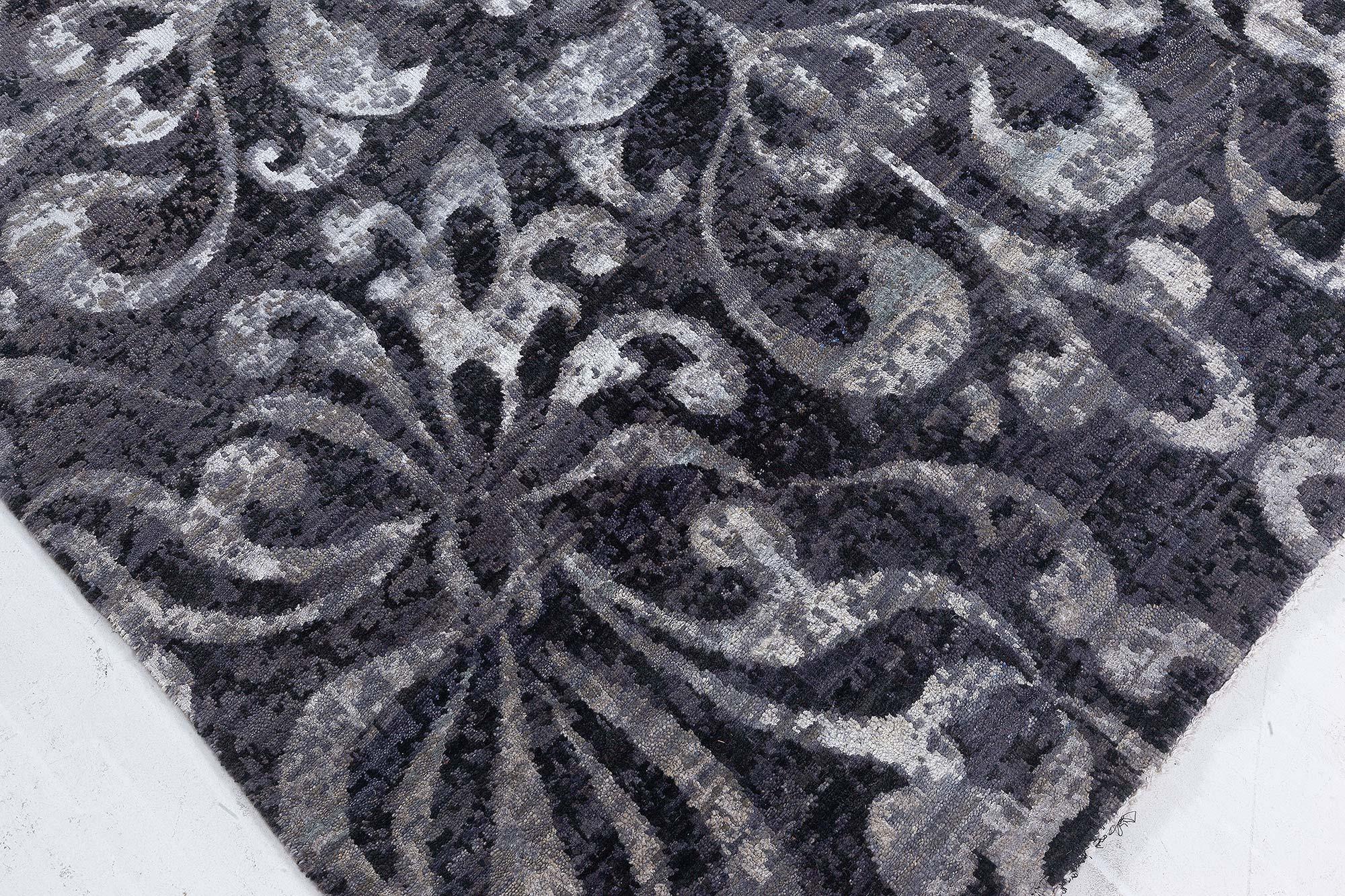 Modern Traditional Inspired Rug by Doris Leslie Blau In New Condition For Sale In New York, NY