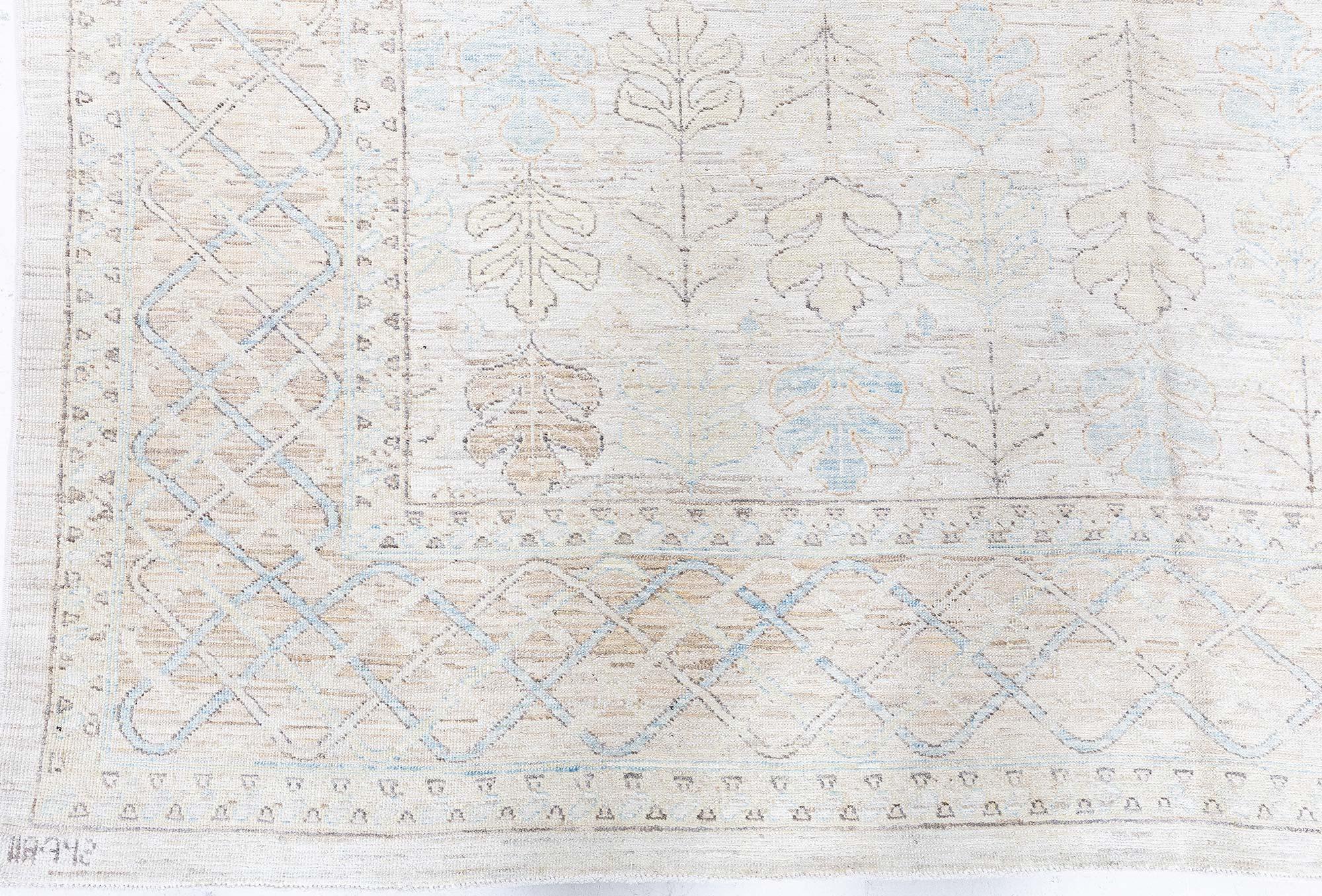 Modern traditional oriental inspired handmade rug by Doris Leslie Blau
Size: 6'2