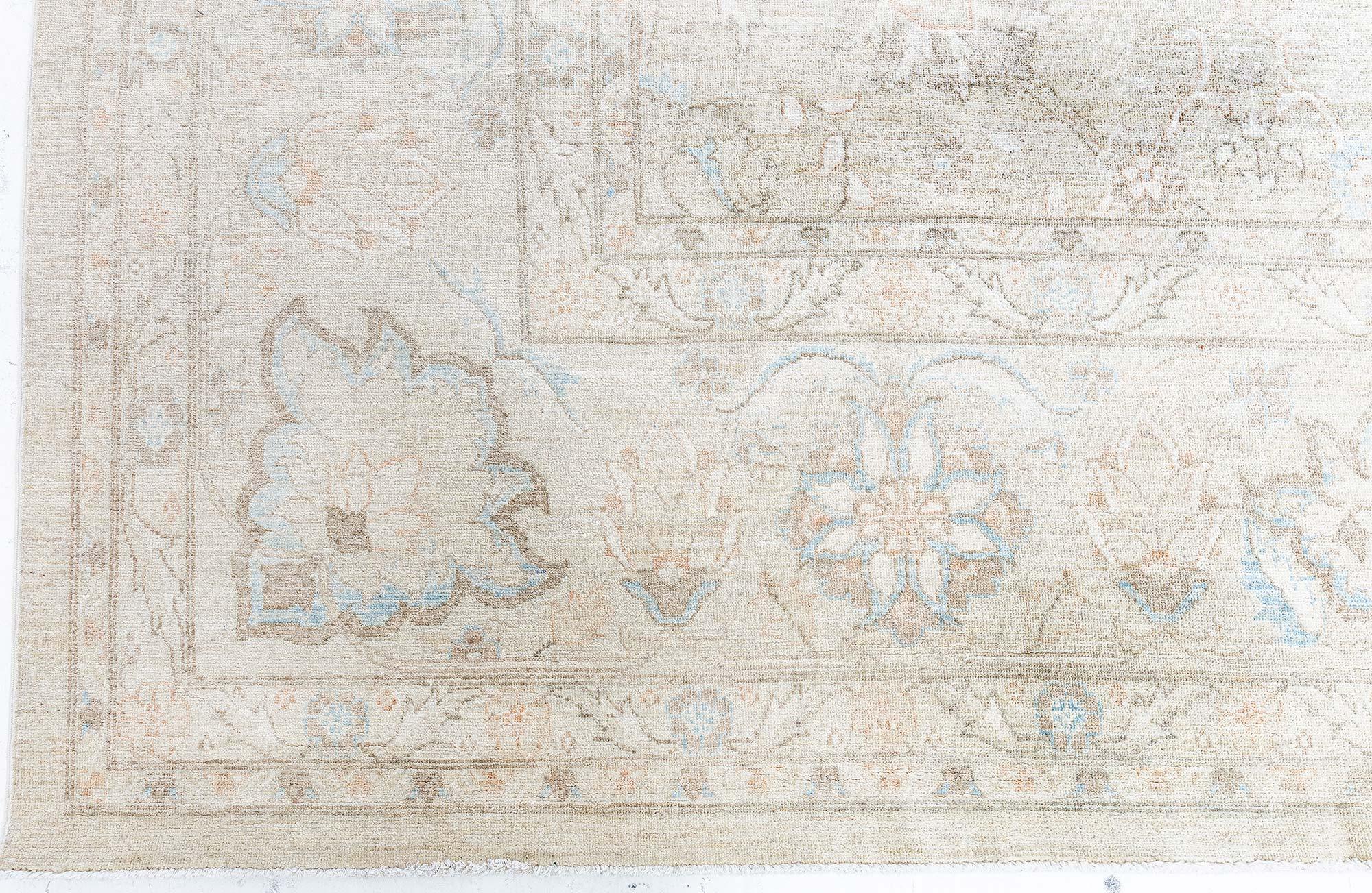 Moderner, orientalisch inspirierter Wollteppich von Doris Leslie Blau (Handgeknüpft) im Angebot