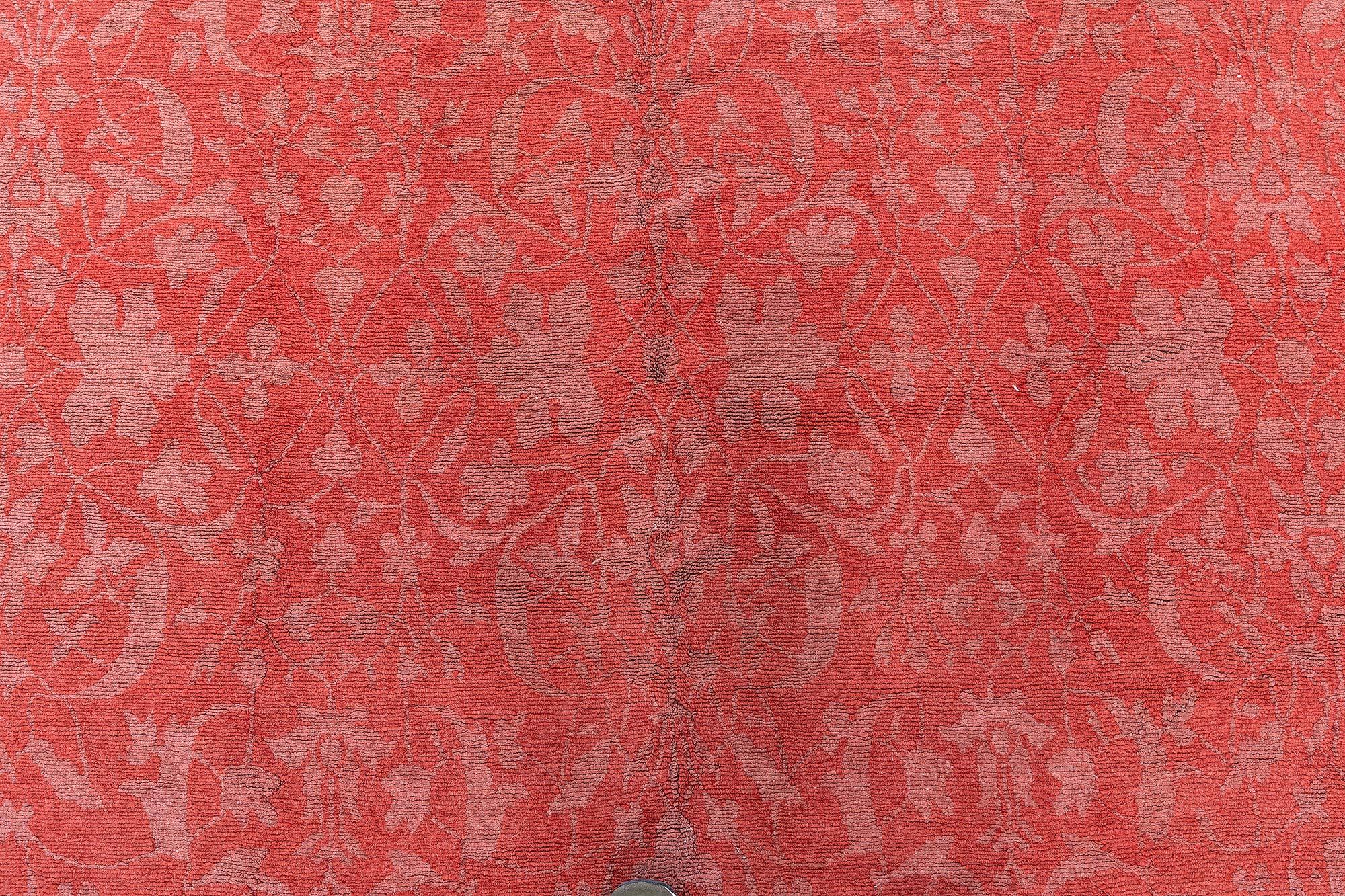 Noué à la main Tapis moderne traditionnel en laine et soie rouge de Doris Leslie Blau en vente