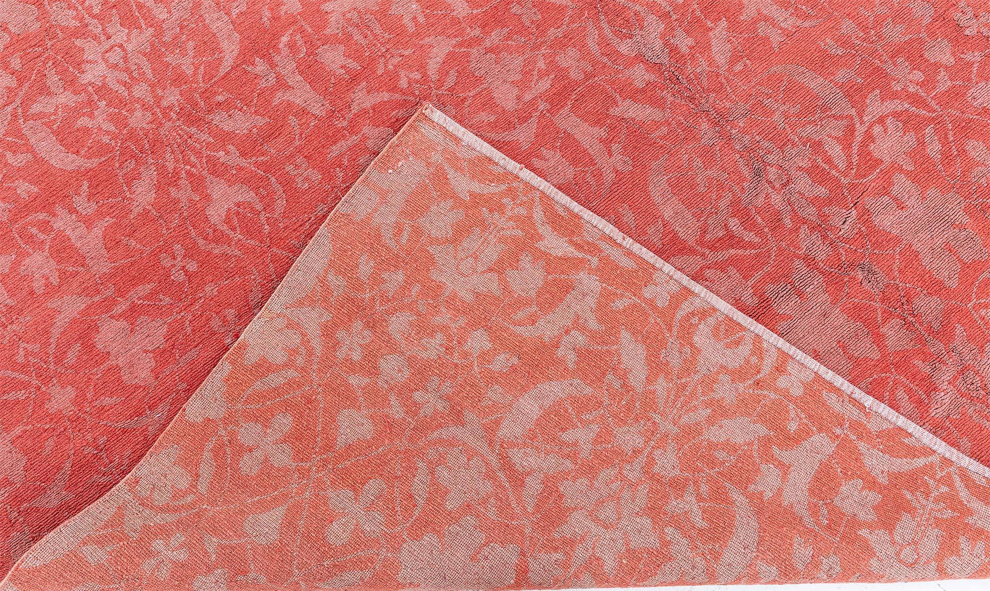 Tapis moderne traditionnel en laine et soie rouge de Doris Leslie Blau en vente 1