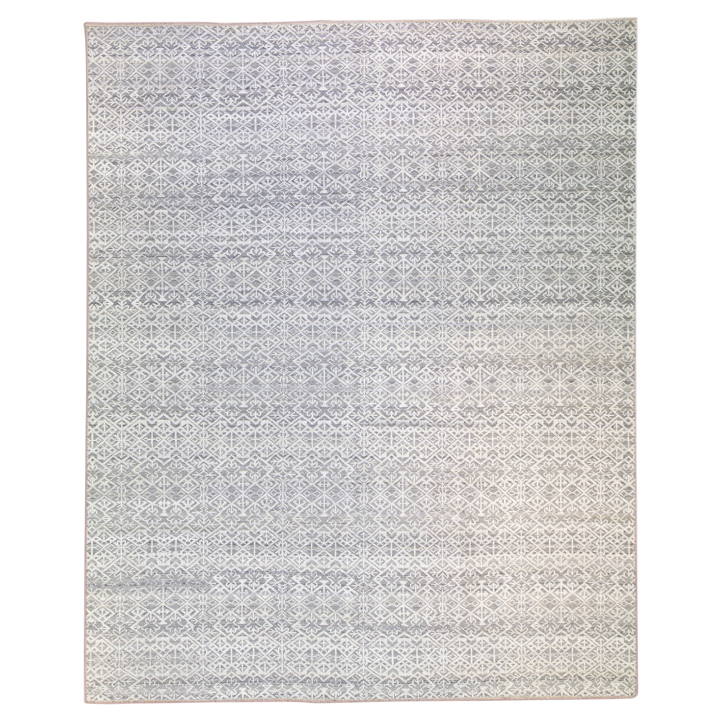 Moderner moderner handgefertigter, geometrischer Oversize-Wollteppich in Grau und Elfenbein in Übergröße
