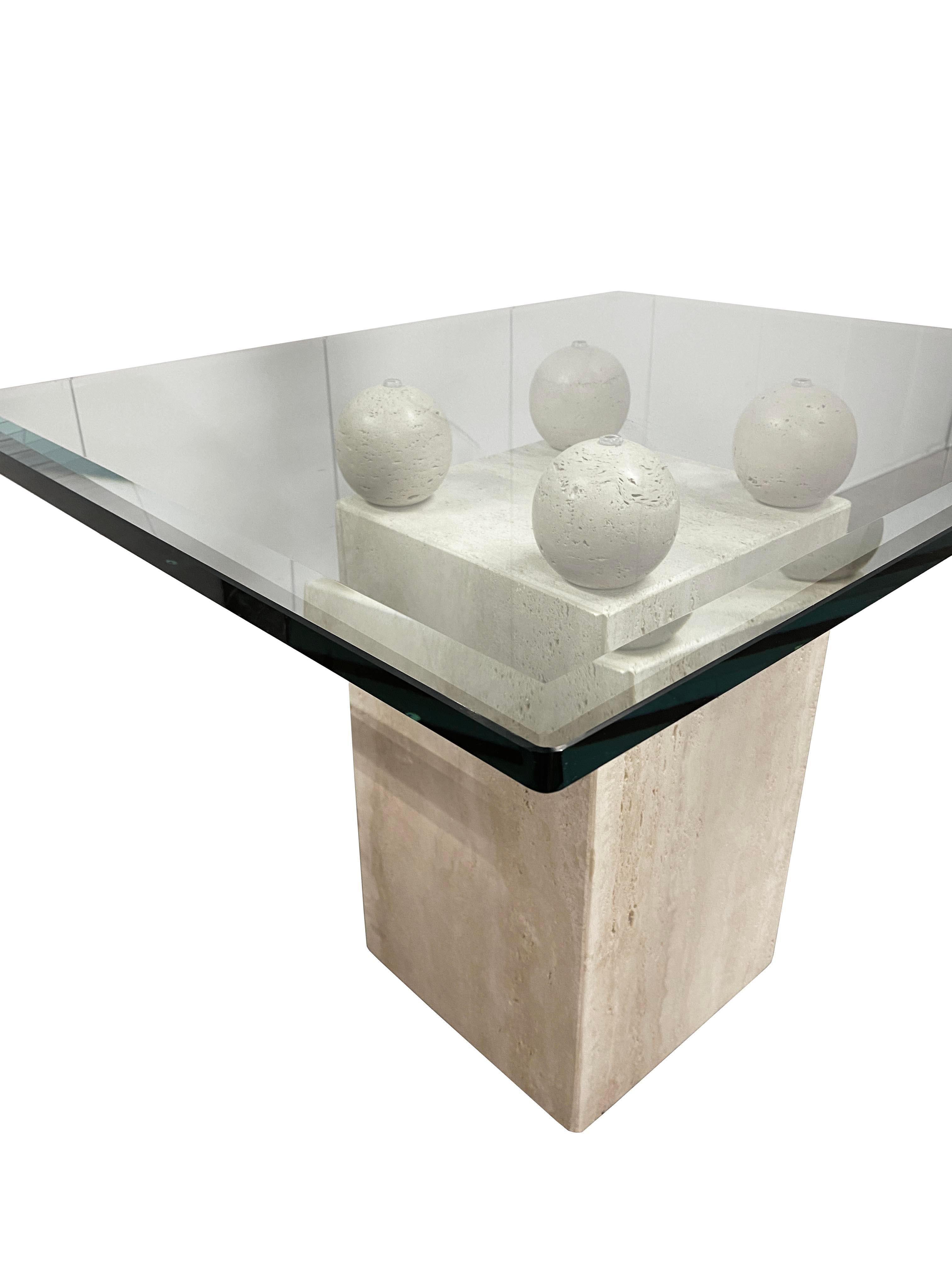 Table moderne en travertin avec plateau en verre Bon état - En vente à Scottsdale, AZ