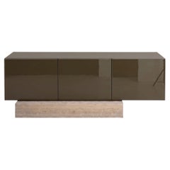 Credenza in marmo travertino moderno e laccato lucido Mogg Block RAL7008