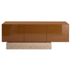 Credenza in marmo travertino moderno e laccato lucido Mogg Block RAL8001