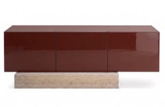 Credenza in marmo travertino moderno e laccato lucido Mogg Block RAL8012