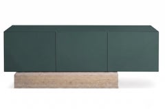 Aparador «Mogg Block» de mármol travertino moderno y lacado mate, RAL 6012