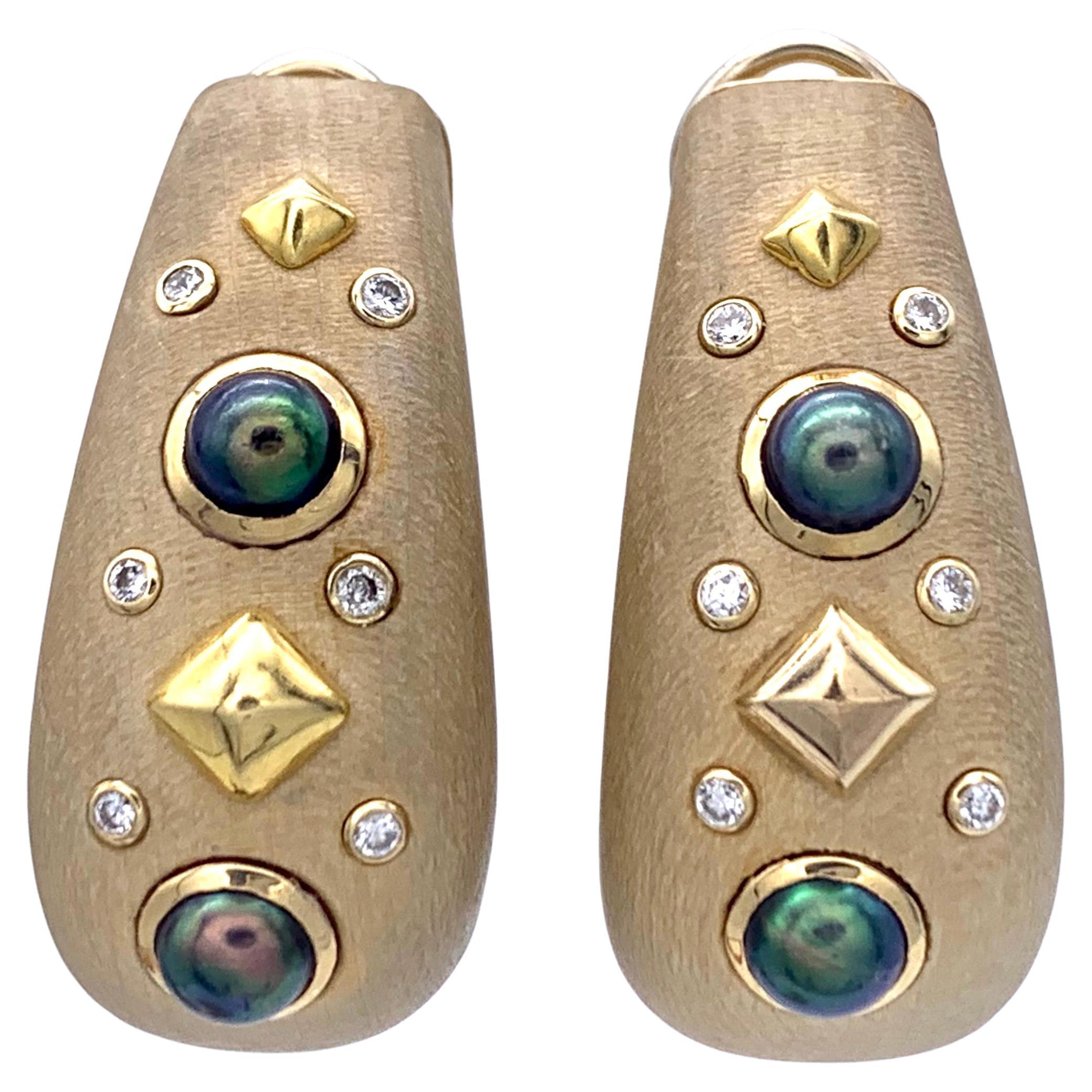 Modern Trianon Clip on Earrings 14 Kt Gold Wood Diamonds Greenish/Grey Pearl For Sale