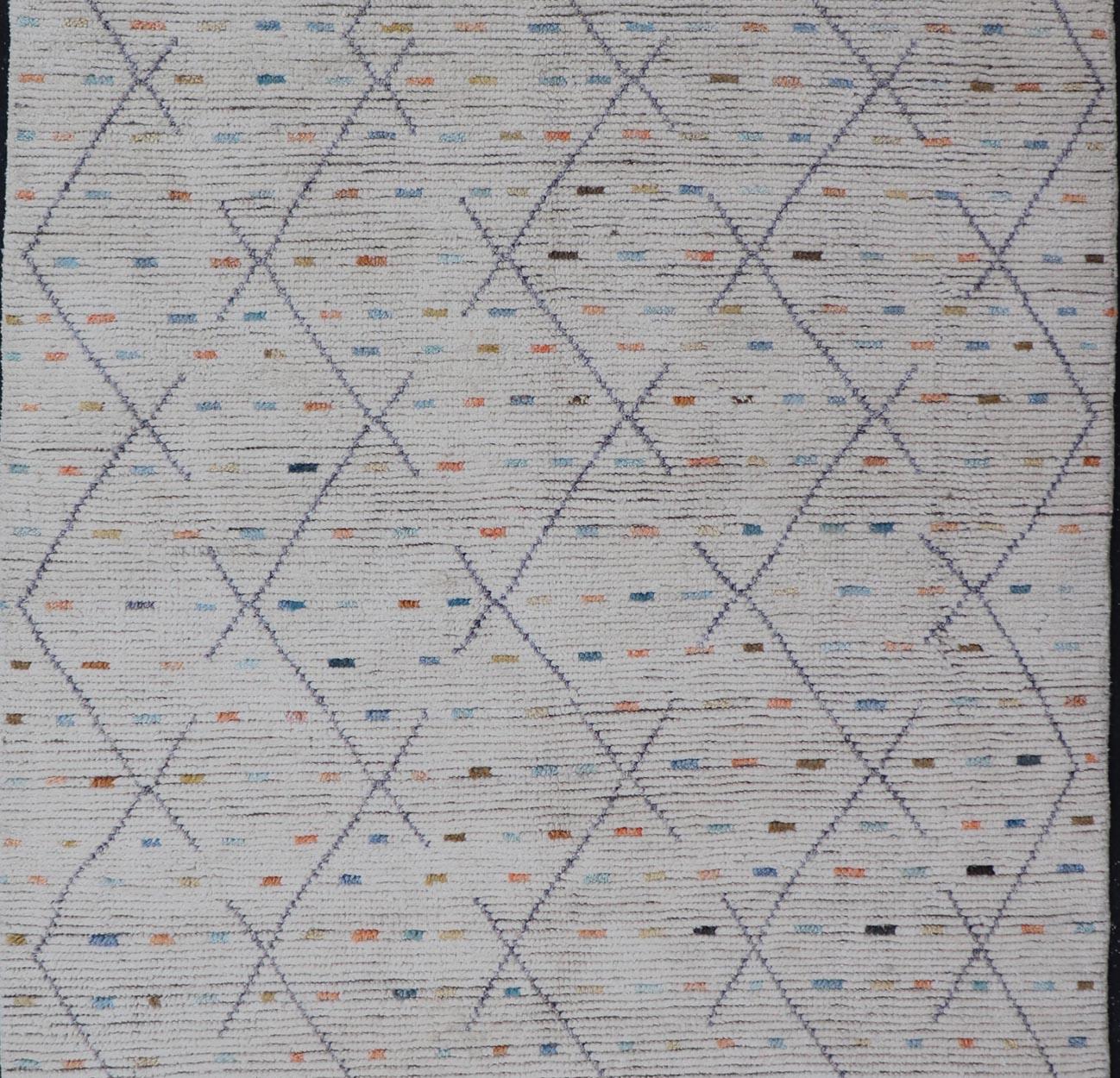 Moderner Stammesteppich aus Wolle mit subgeometrischem Design von Keivan Woven Arts  im Angebot 2