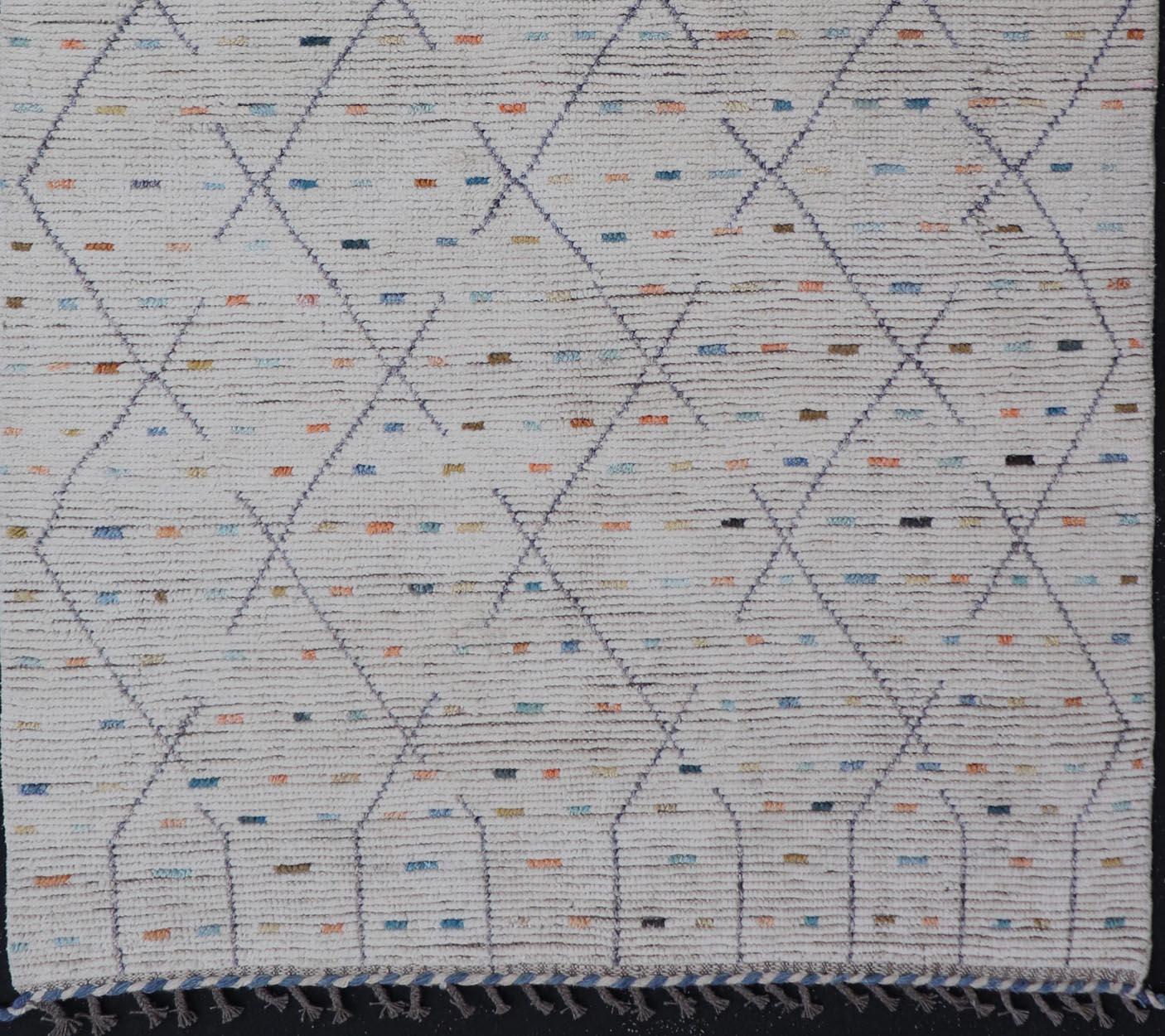 Moderner Stammesteppich aus Wolle mit subgeometrischem Design von Keivan Woven Arts  im Angebot 3