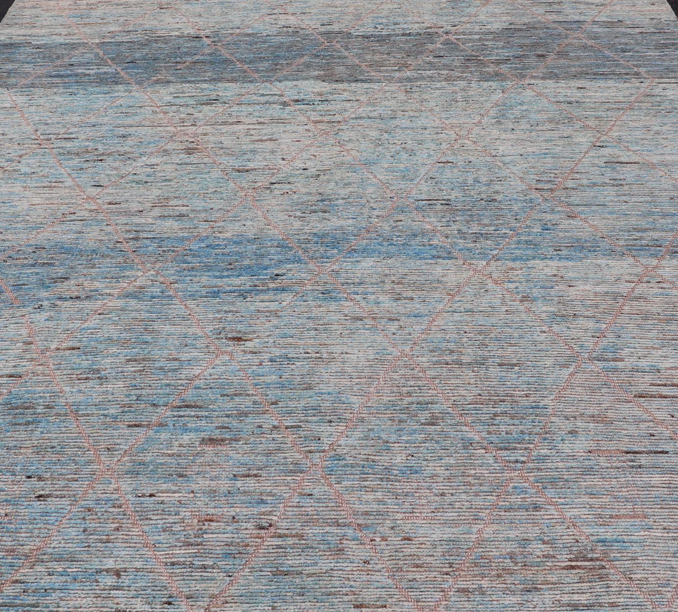 Moderner Stammesteppich aus Wolle mit subgeometrischem Design in Blau, Tan und Elfenbein im Angebot 5
