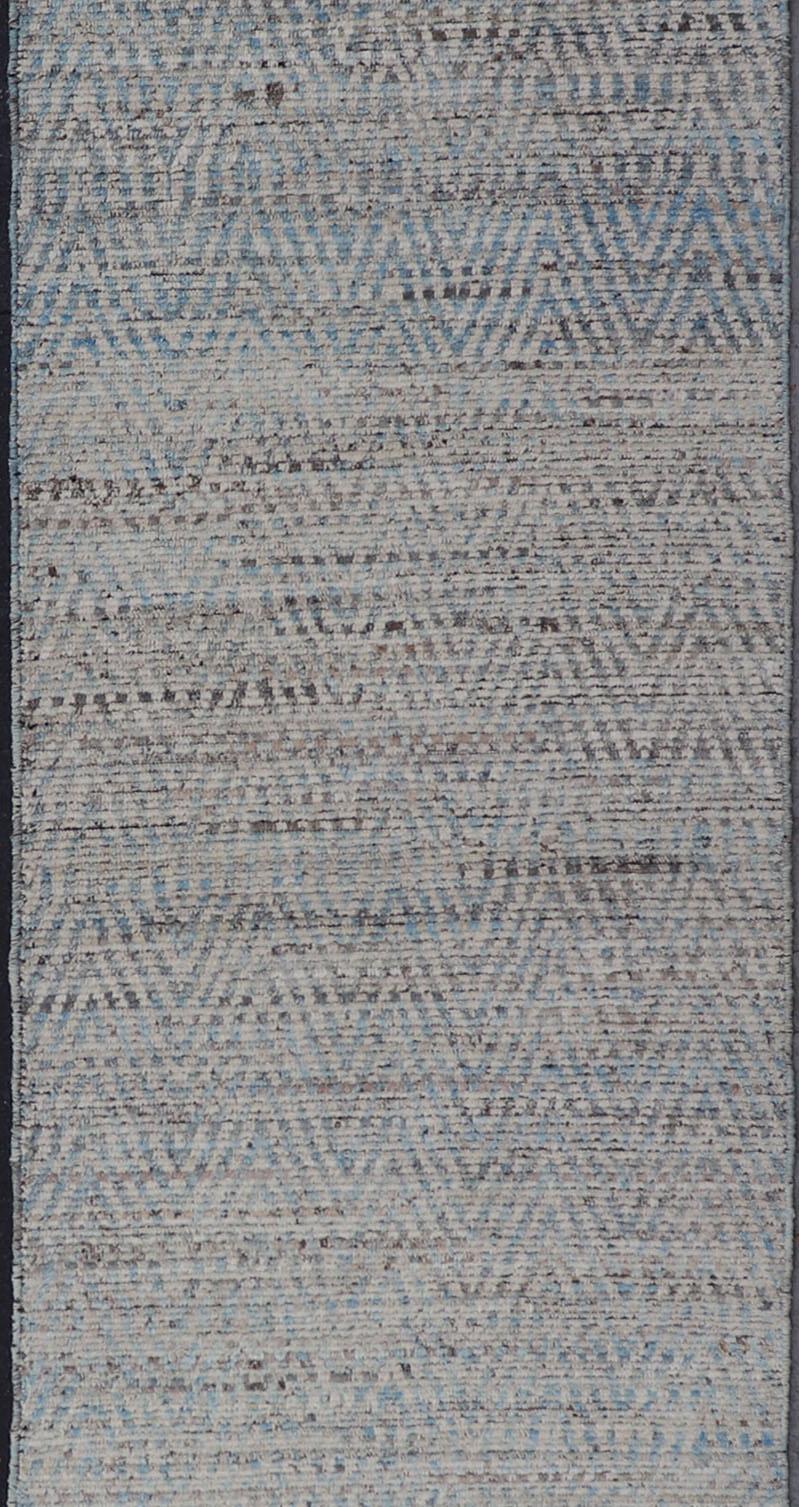 Tapis de course tribal moderne avec un Design/One Modern par Keivan Woven Arts 3'8