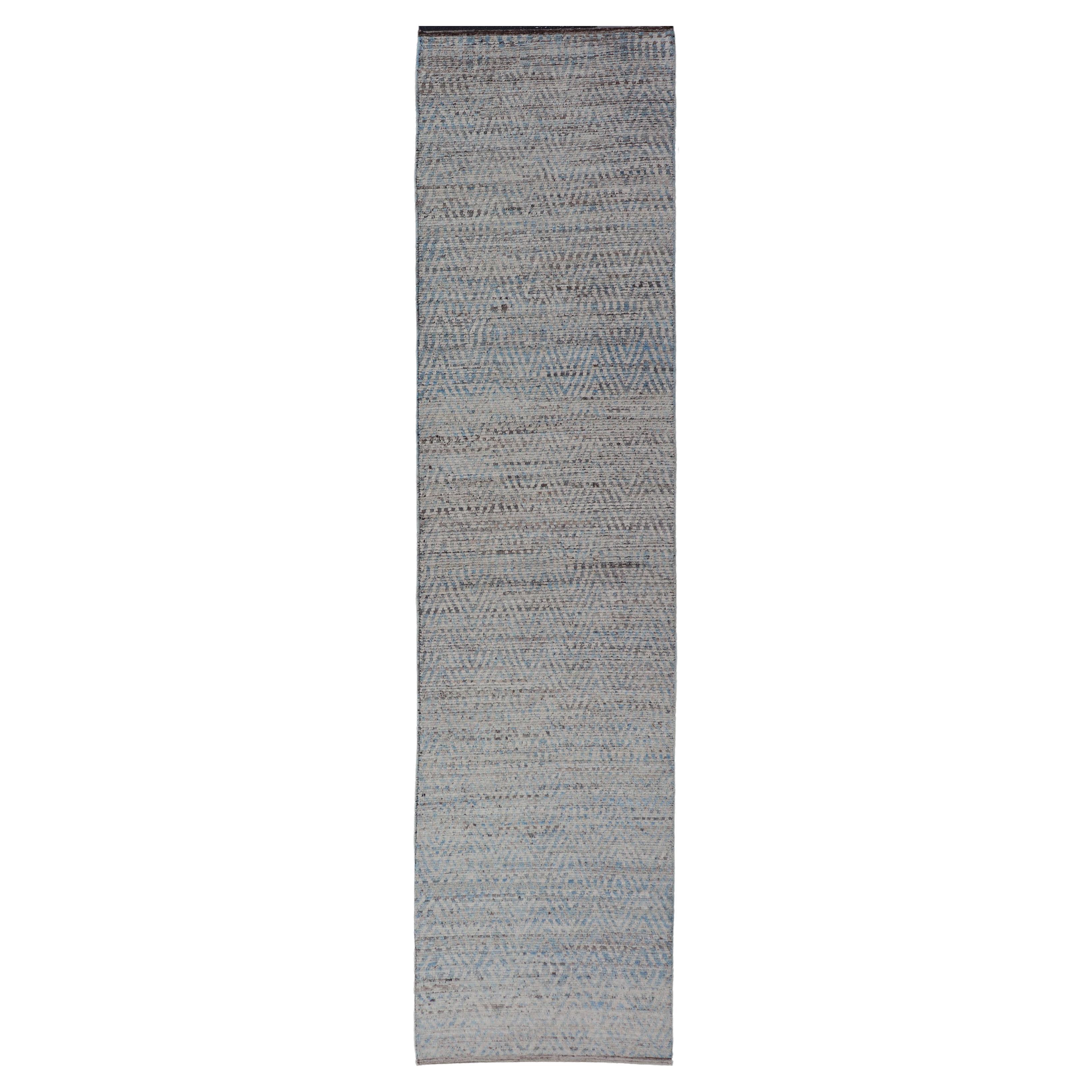 Tapis de course tribal moderne avec un Design/One Modern par Keivan Woven Arts 3'8" X16'0