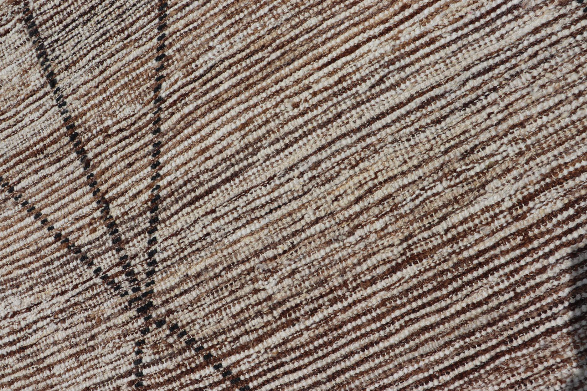 Runner tribale moderno  con design a diamante sub-geometrico in crema e marrone in vendita 3
